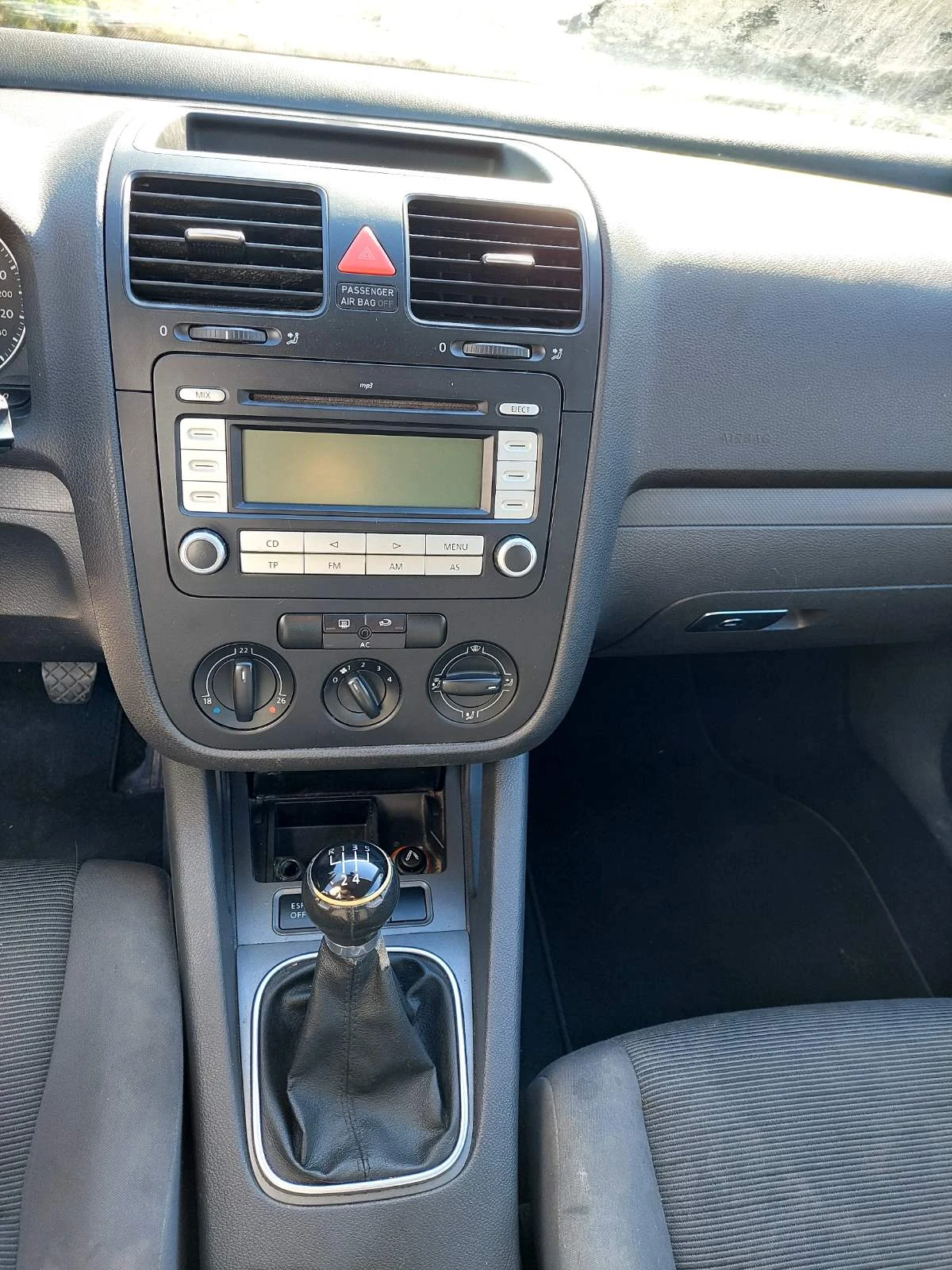 VW Golf 1.6TSI PETROL - изображение 5