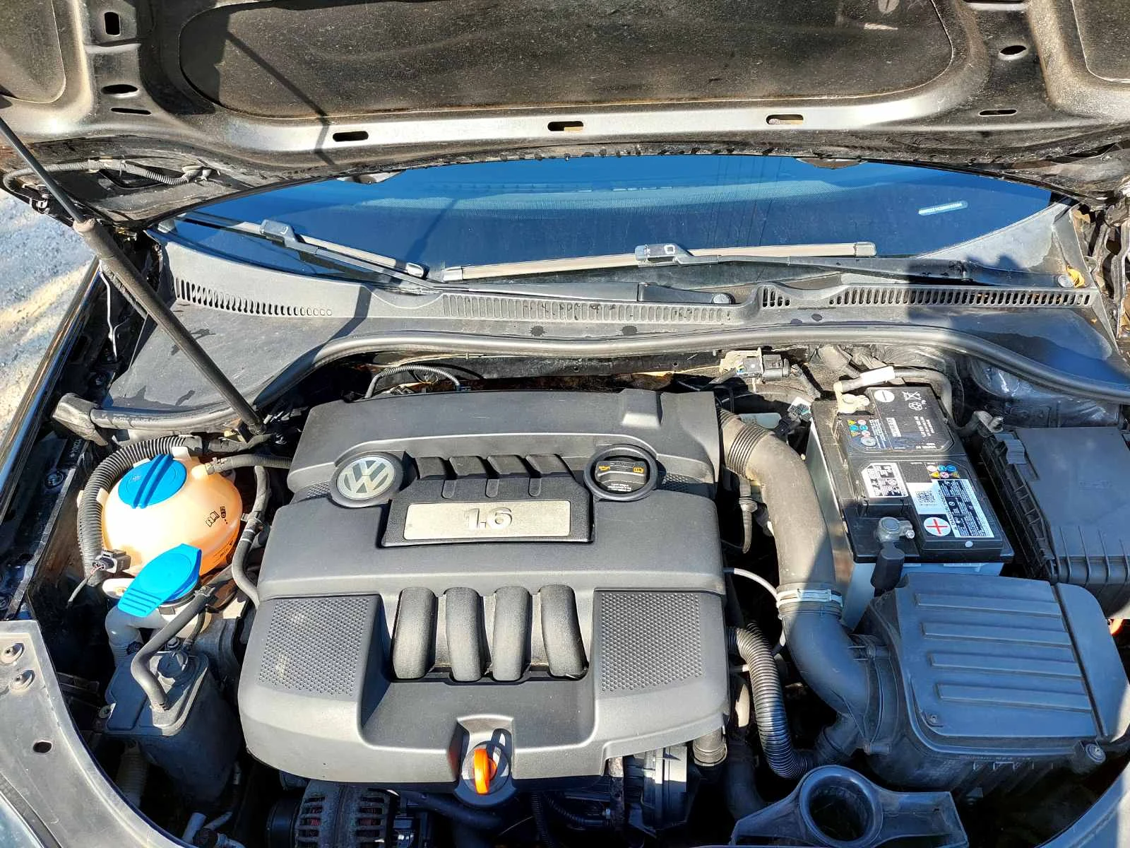 VW Golf 1.6TSI PETROL - изображение 3
