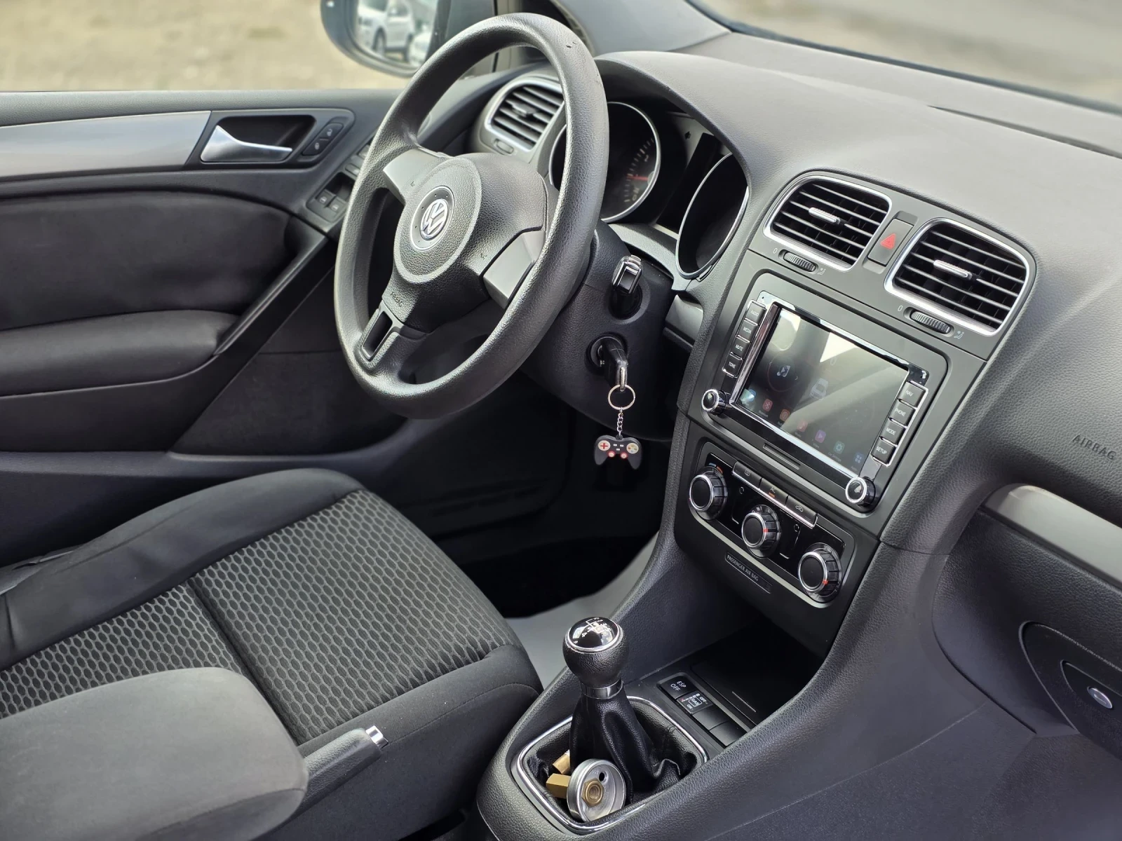 VW Golf 1.6i  102hp   | Mobile.bg   14