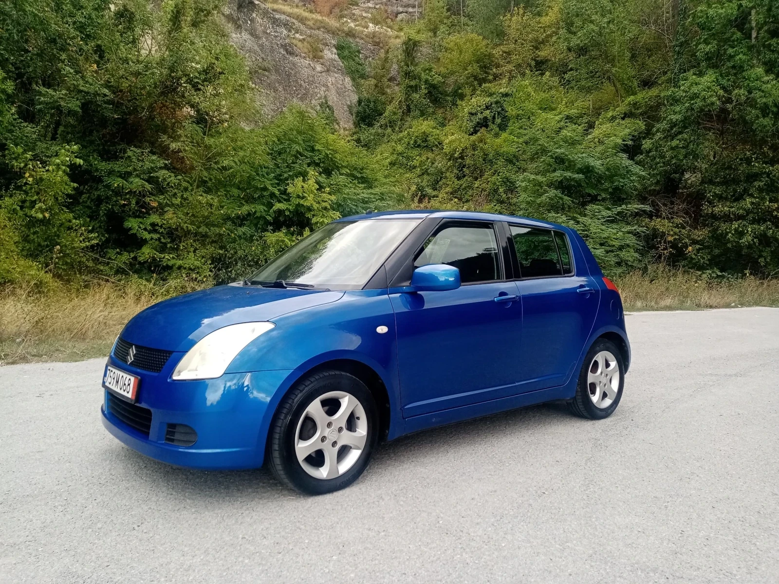 Suzuki Swift 1.3 Сервизна история, реални км! - изображение 4