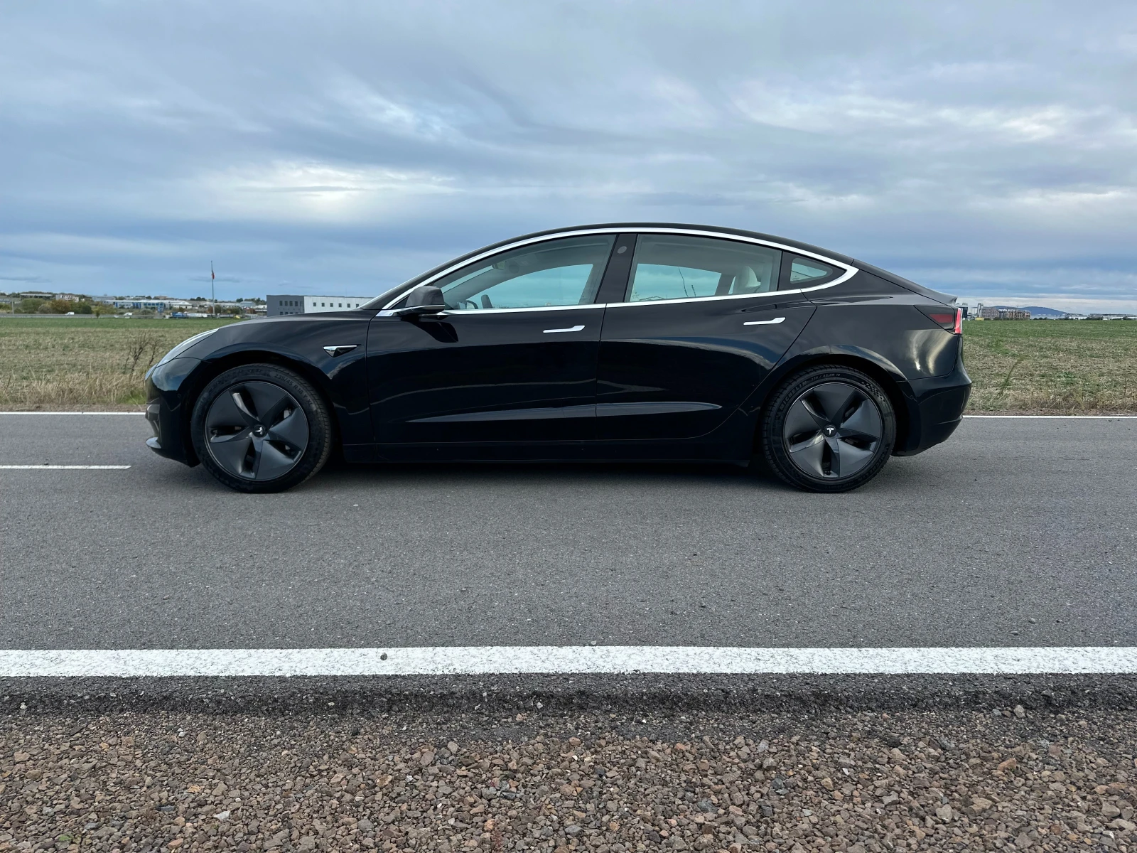 Tesla Model 3 Long Range Гаранция Бял Салон Европейска - изображение 6
