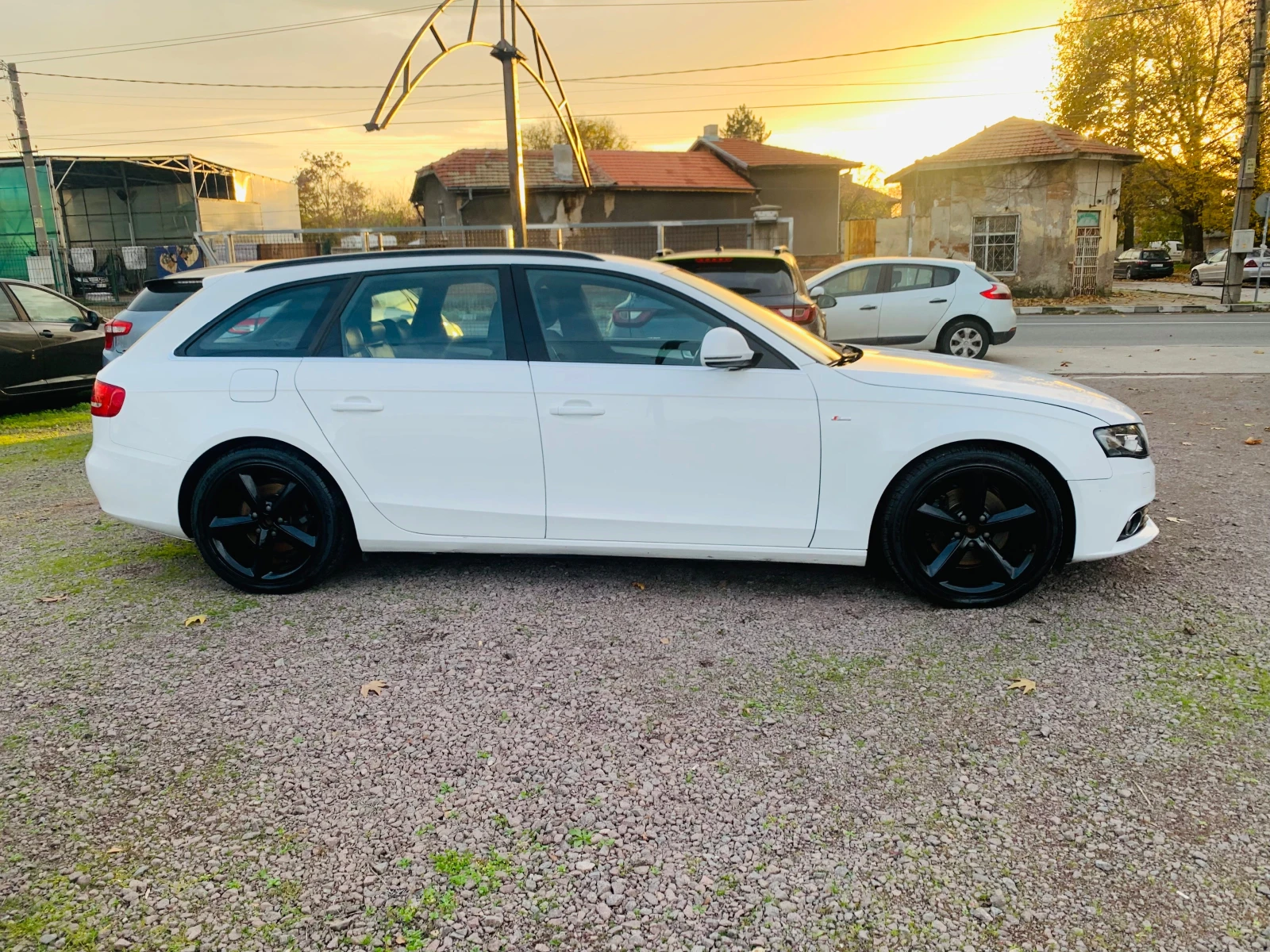 Audi A4 2.0tdi S-LINE - изображение 8