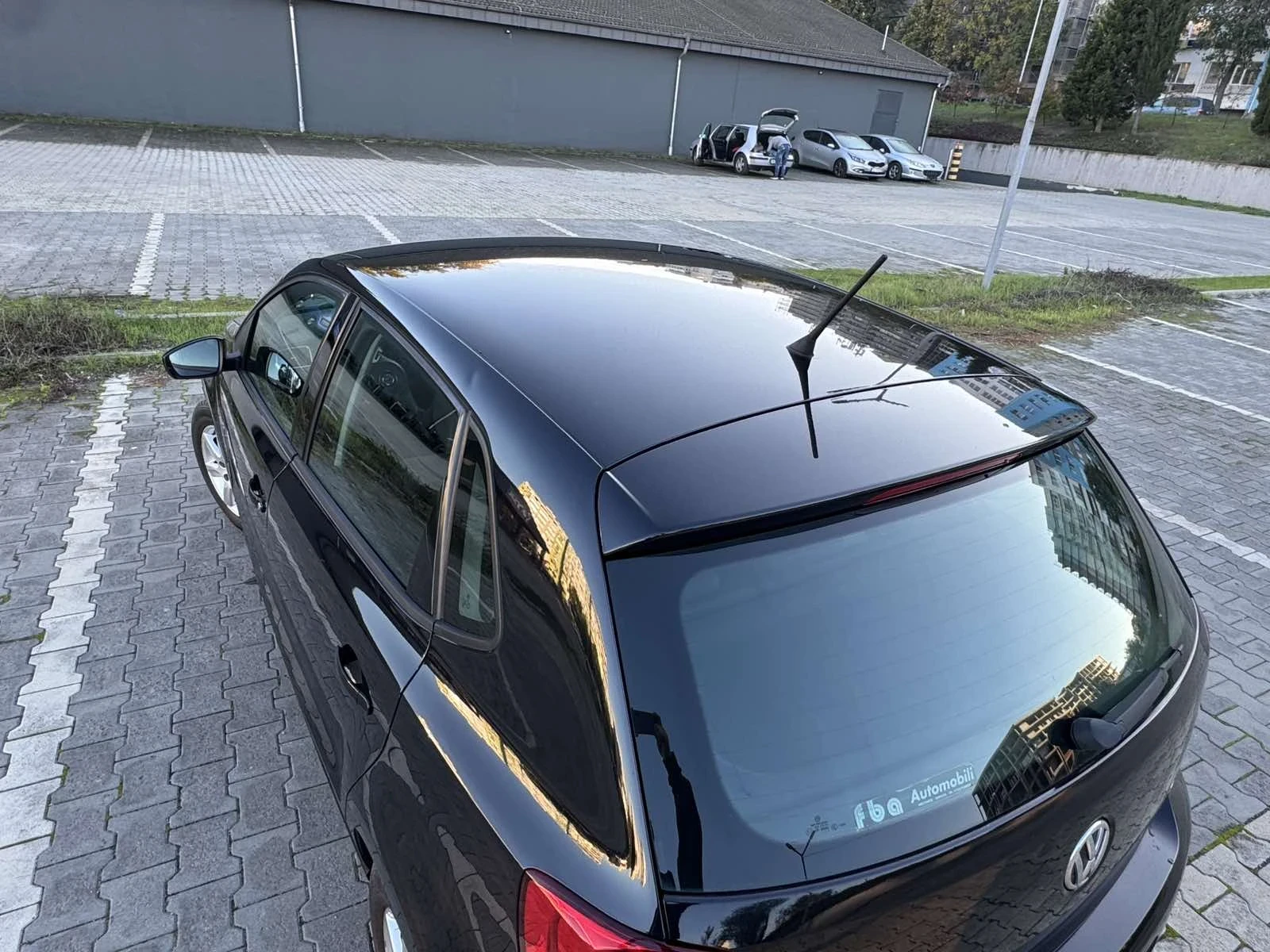 VW Polo 1.6 TDI 90 k.c - изображение 6