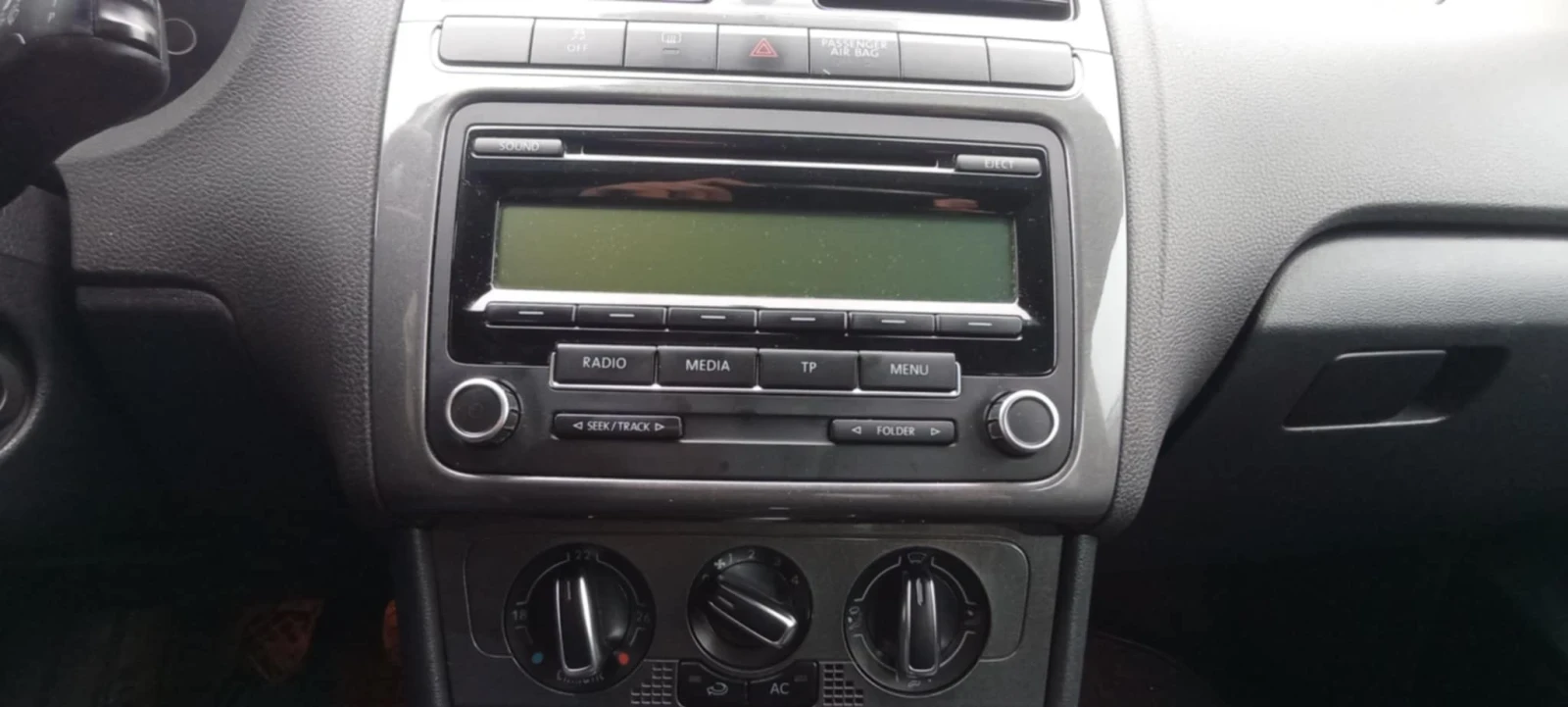 VW Polo 1.6 TDI 90 k.c | Mobile.bg � ����������� 12