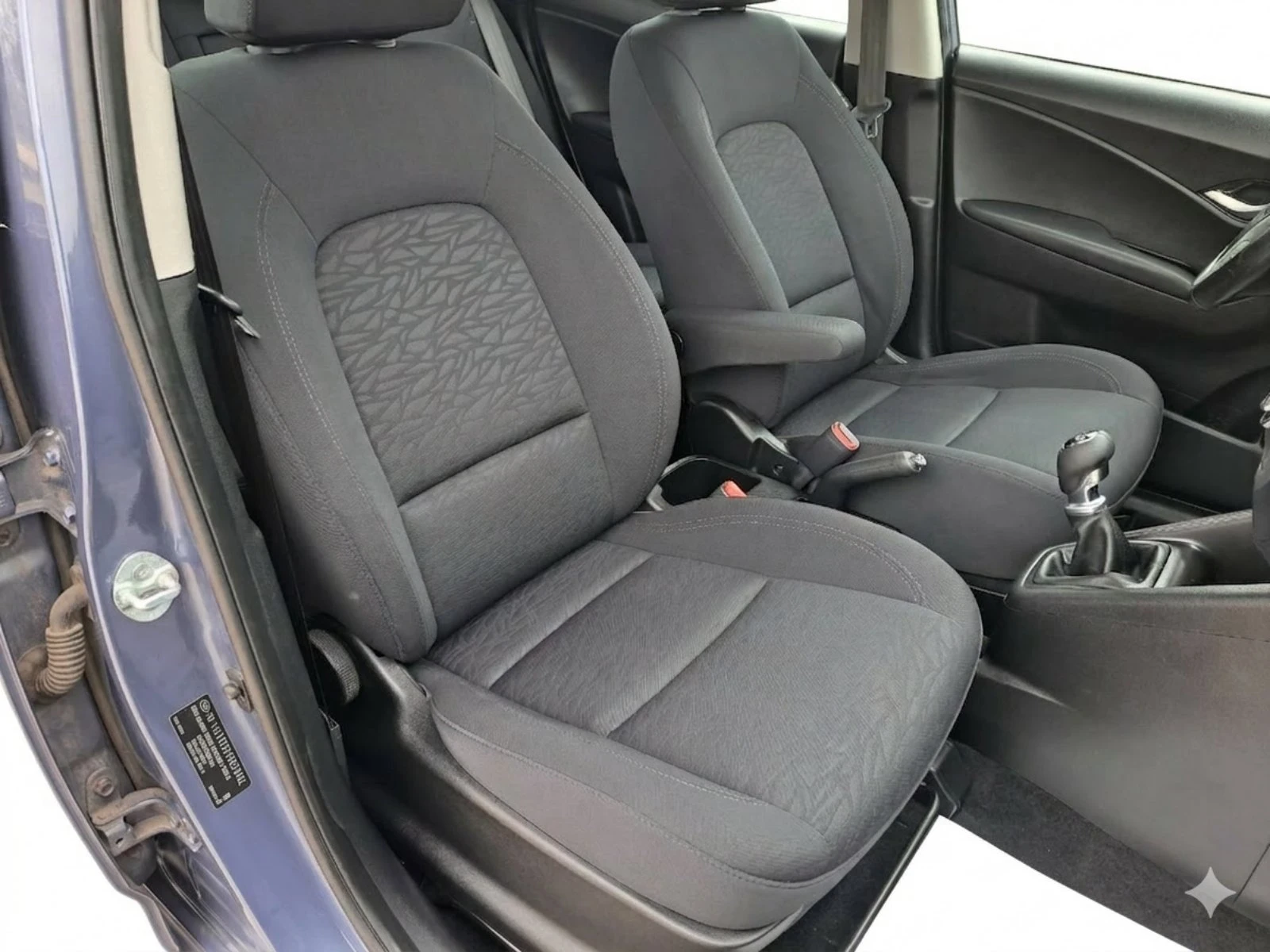 Hyundai Ix20 1.4 i  90k.c | Mobile.bg � ����������� 15