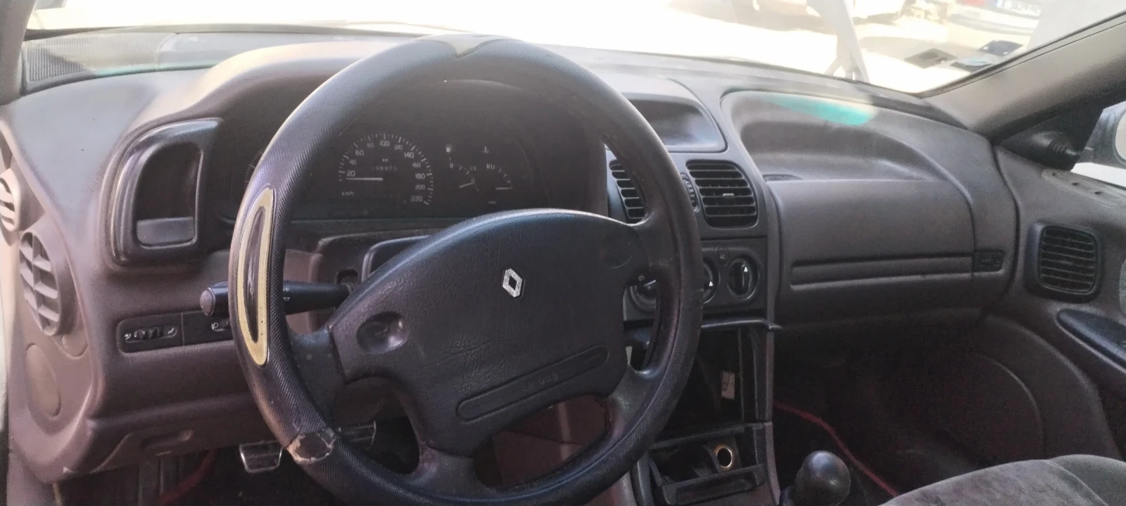 Renault Laguna, снимка 8 - Автомобили и джипове - 53844348