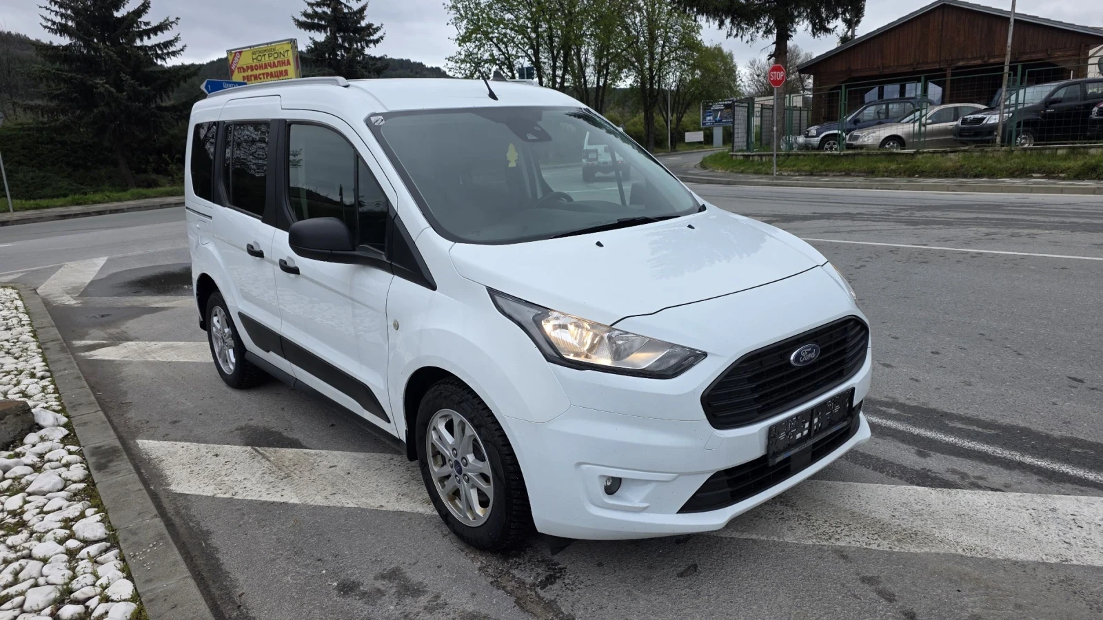 Ford Connect TREND 1.5 Климатроник EURO 6, снимка 2 - Автомобили и джипове - 54375393