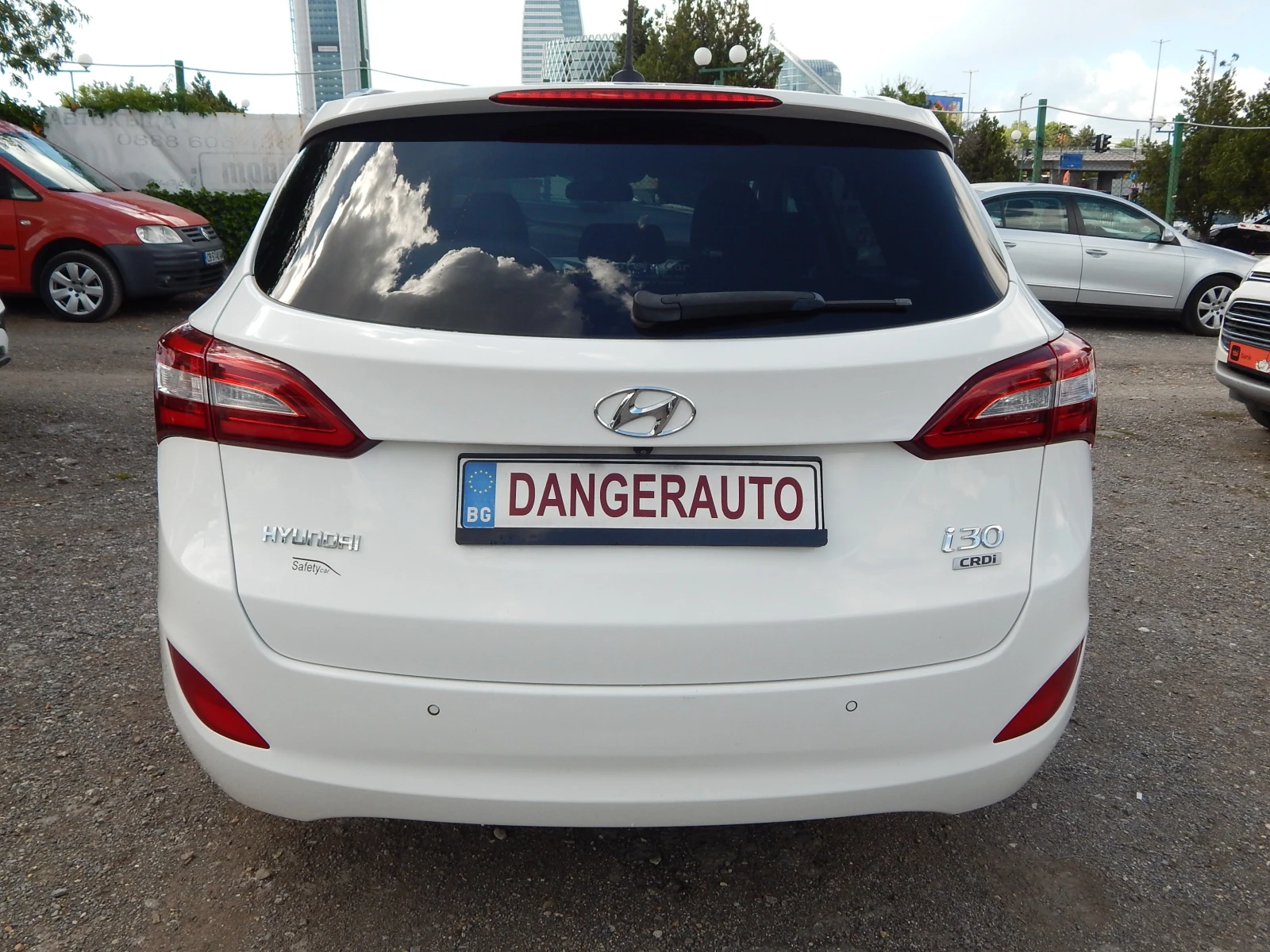 Hyundai I30 1.6CRDI* КАМЕРА* НАВИГАЦИЯ* ЕВРО5* , снимка 5 - Автомобили и джипове - 54702996