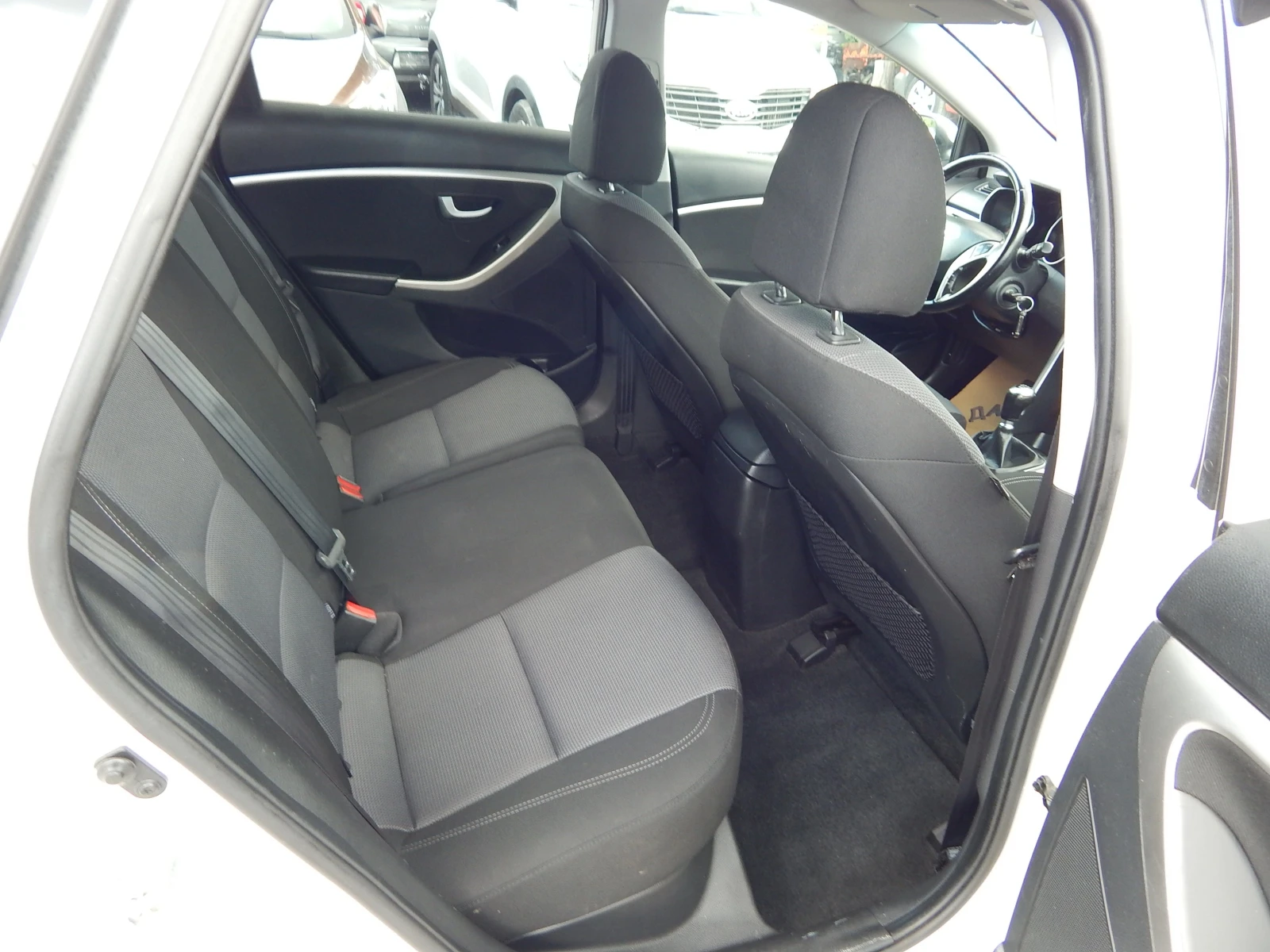 Hyundai I30 1.6CRDI* КАМЕРА* НАВИГАЦИЯ* ЕВРО5* , снимка 15 - Автомобили и джипове - 54702996