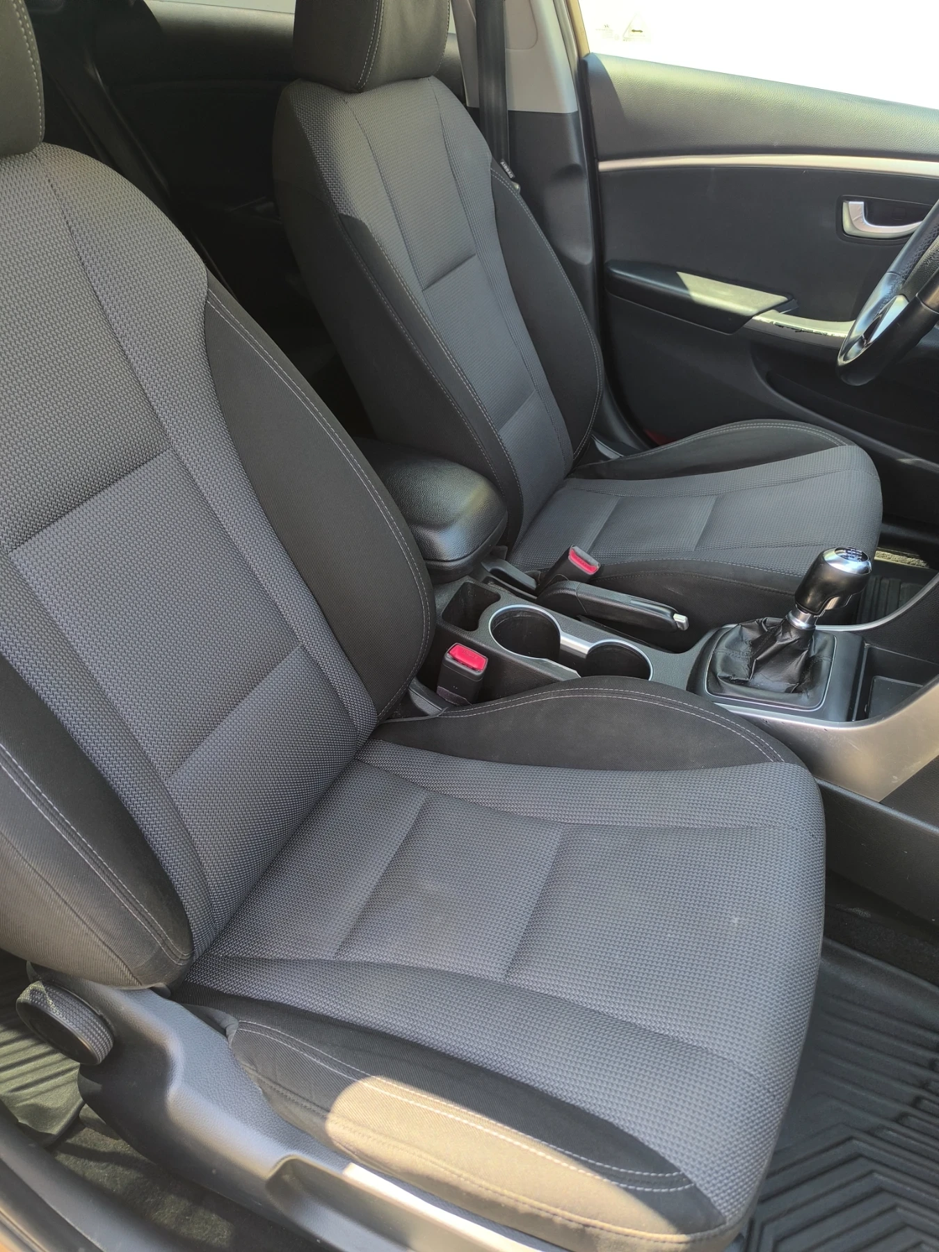 Hyundai I30 Здрав и надежден , снимка 7 - Автомобили и джипове - 54707571