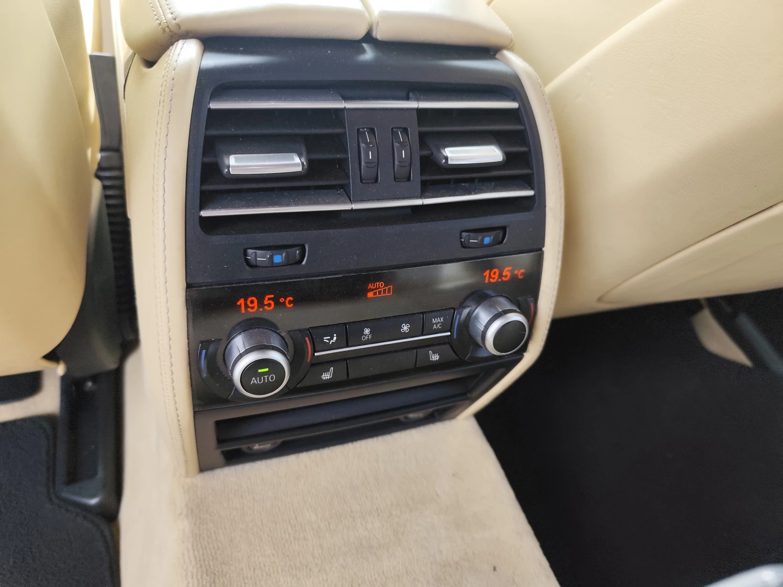 BMW 740 D* 3.0D* XDRIVE* INDIVIDUAL* LED* NAVI* АВТОМАТИК*, снимка 11 - Автомобили и джипове - 54791775