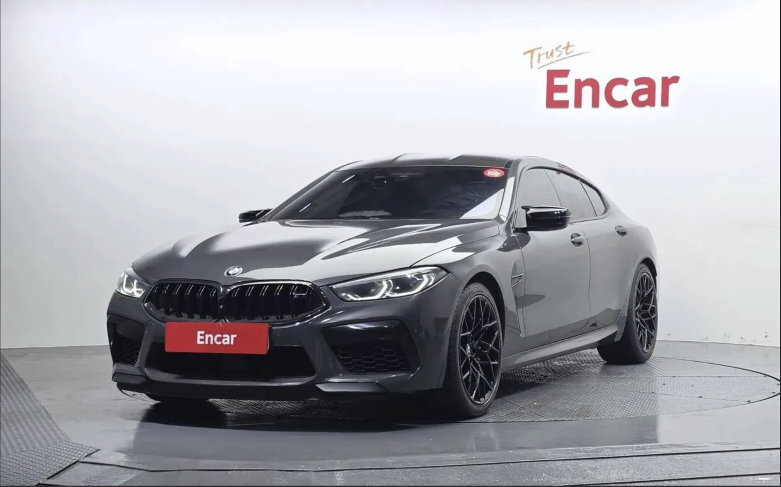 BMW M8 АВТОКРЕДИТ* COMPETITION* 360* HEAD-UP* ОБДУХВАНЕ* 