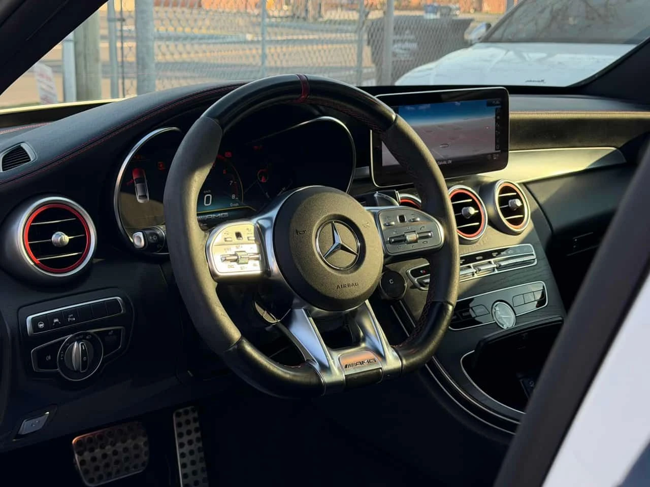 Mercedes-Benz C 43 AMG 4MATIC/ДИСТРОНИК/ПАНОРАМА/ПОДГРЕВИ/360, снимка 6 - Автомобили и джипове - 54889812