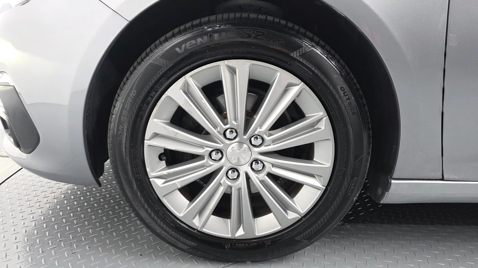 Peugeot 308 SW 1.6 BlueHDi Allure Auto, снимка 16 - Автомобили и джипове - 54894209