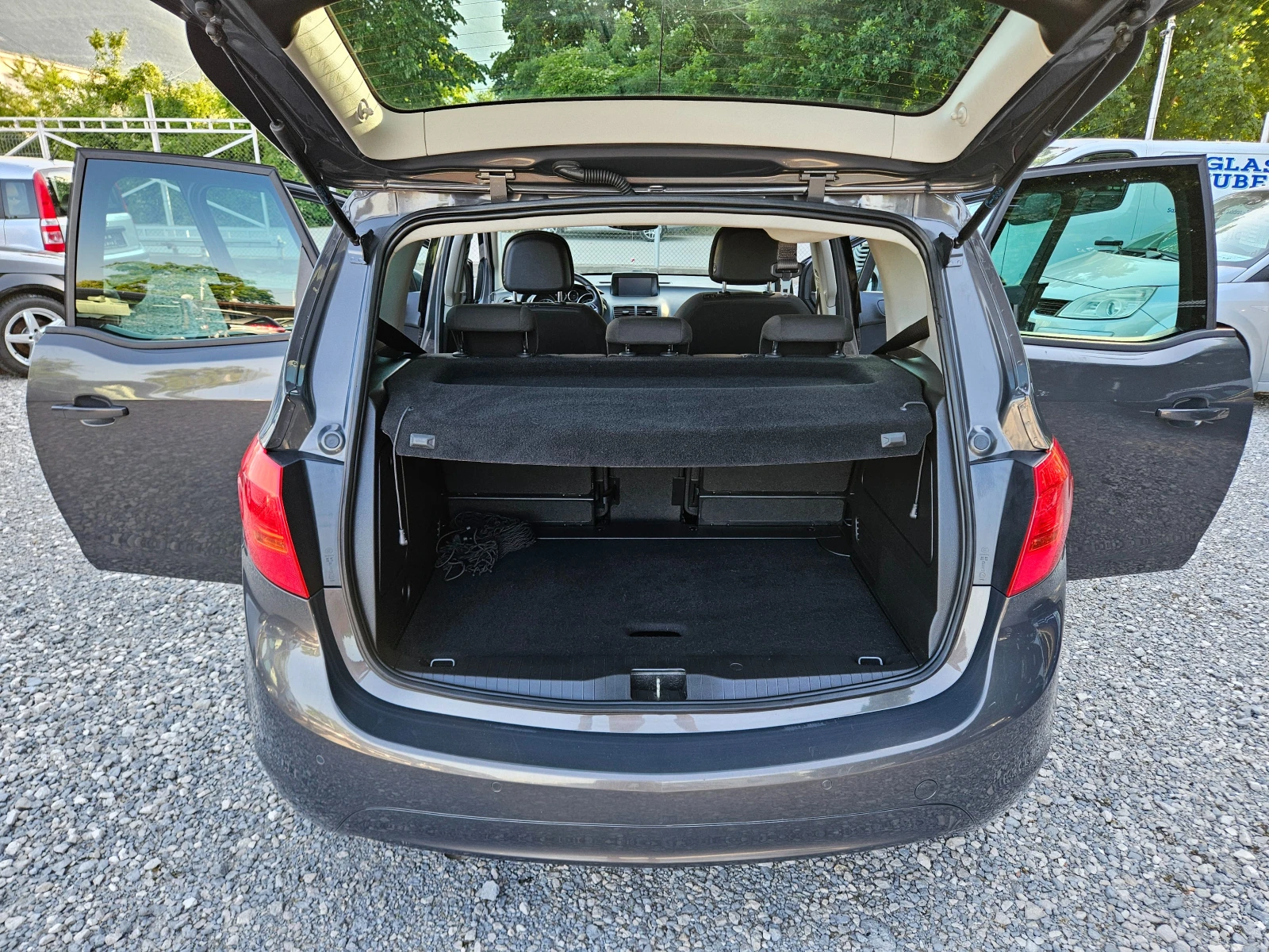 Opel Meriva 1.4 бензин 120кс, снимка 15 - Автомобили и джипове - 55092398