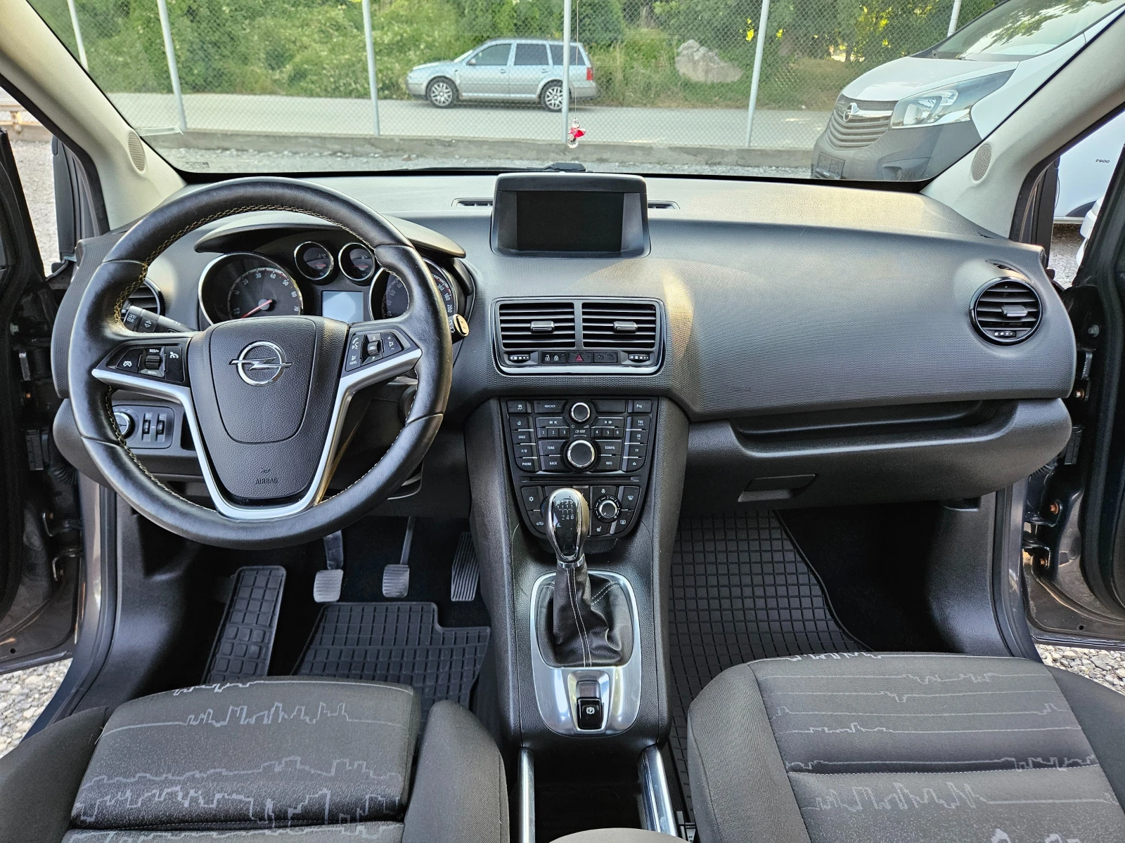 Opel Meriva 1.4 бензин 120кс, снимка 16 - Автомобили и джипове - 55092398