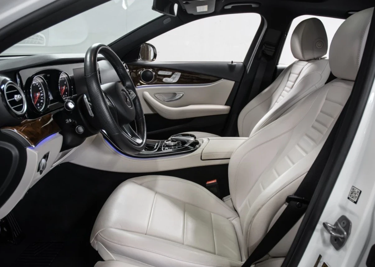 Mercedes-Benz E 400 AMG * 360 * PREMIUM PACKAGE * 27K KM * CARFAX * , снимка 6 - Автомобили и джипове - 55236360