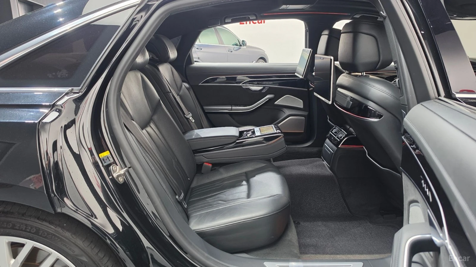 Audi A8 L* QUATTRO* МАСАЖИ* ОБДУХВАНЕ* 360* КАМЕРА* ДИСТРО, снимка 10 - Автомобили и джипове - 55612304