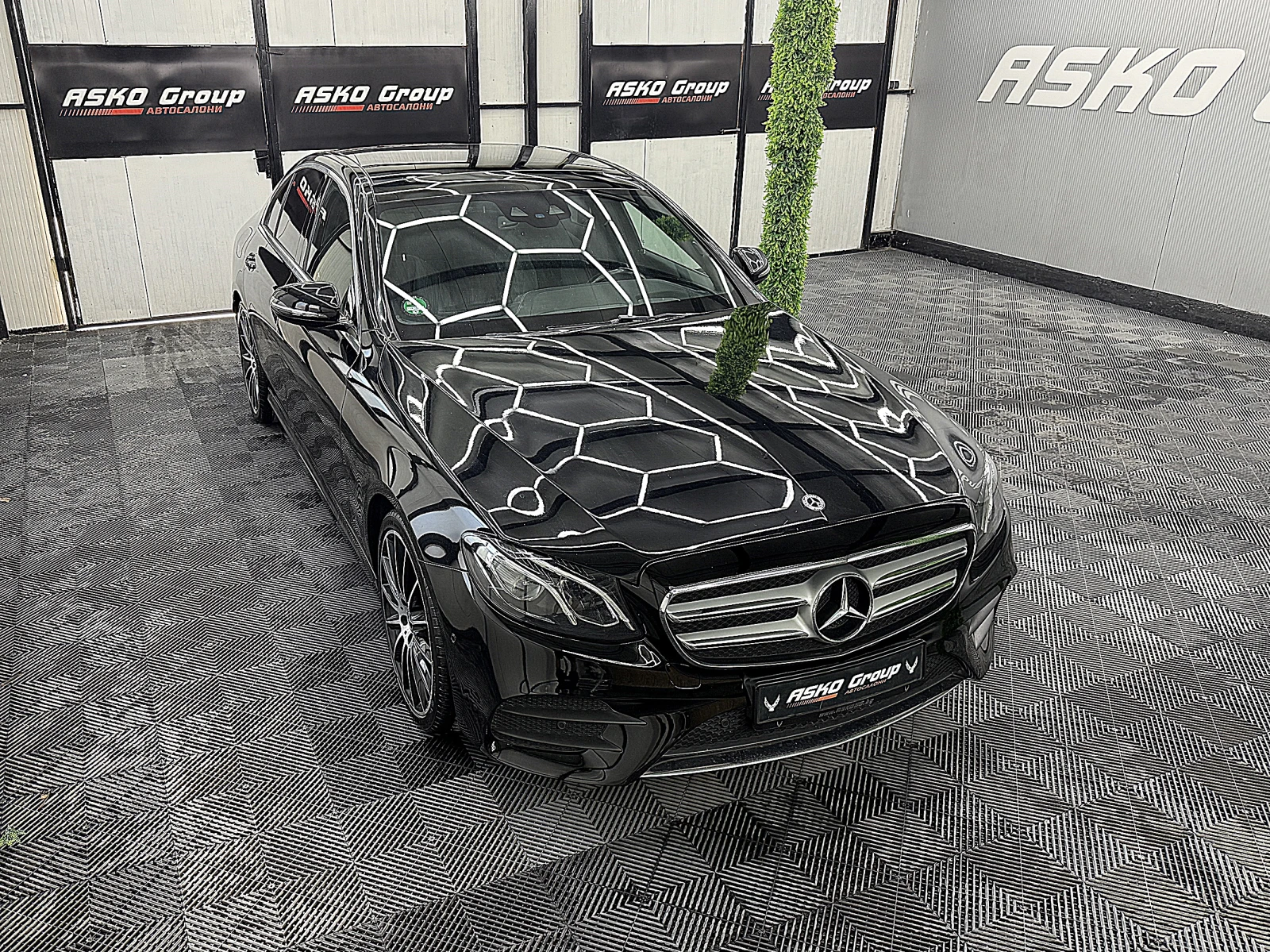 Mercedes-Benz E 400 4-Matic/PANORAMA/KeylessGo/ГЕРМАНИЯ ЛИЗИНГ, снимка 8 - Автомобили и джипове - 56071287