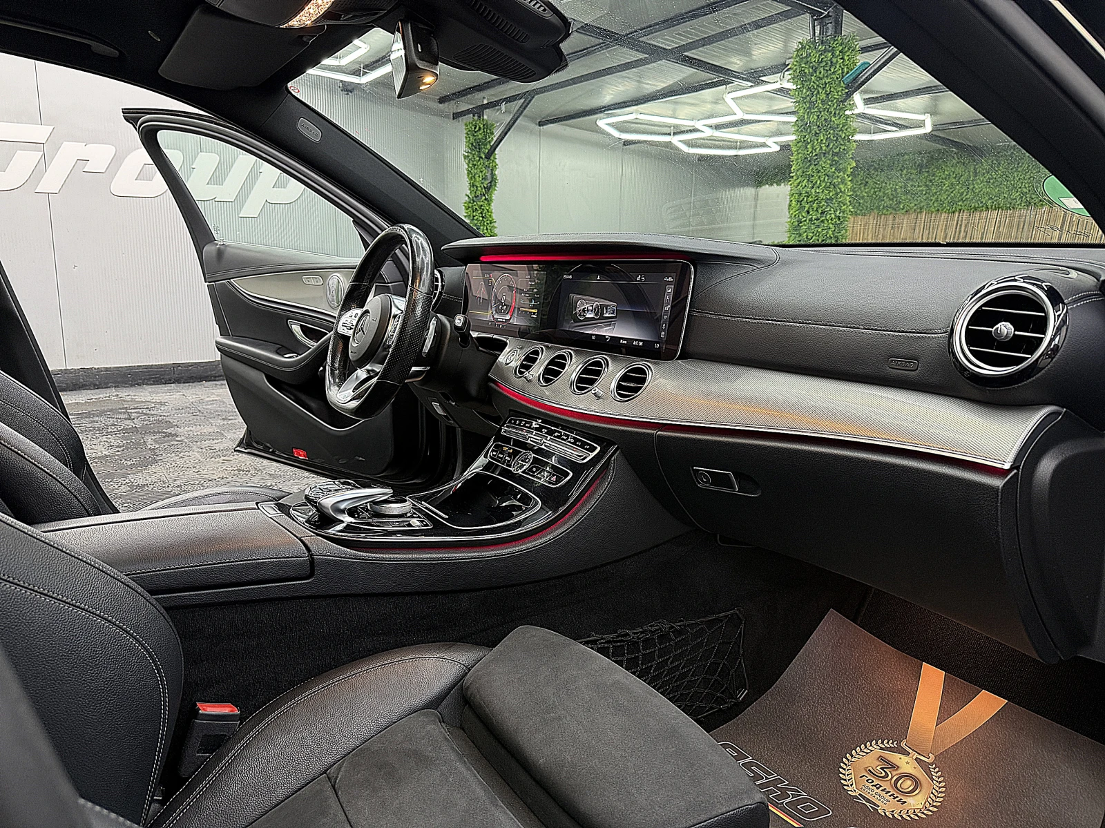 Mercedes-Benz E 400 4-Matic/PANORAMA/KeylessGo/ГЕРМАНИЯ ЛИЗИНГ, снимка 10 - Автомобили и джипове - 56071287