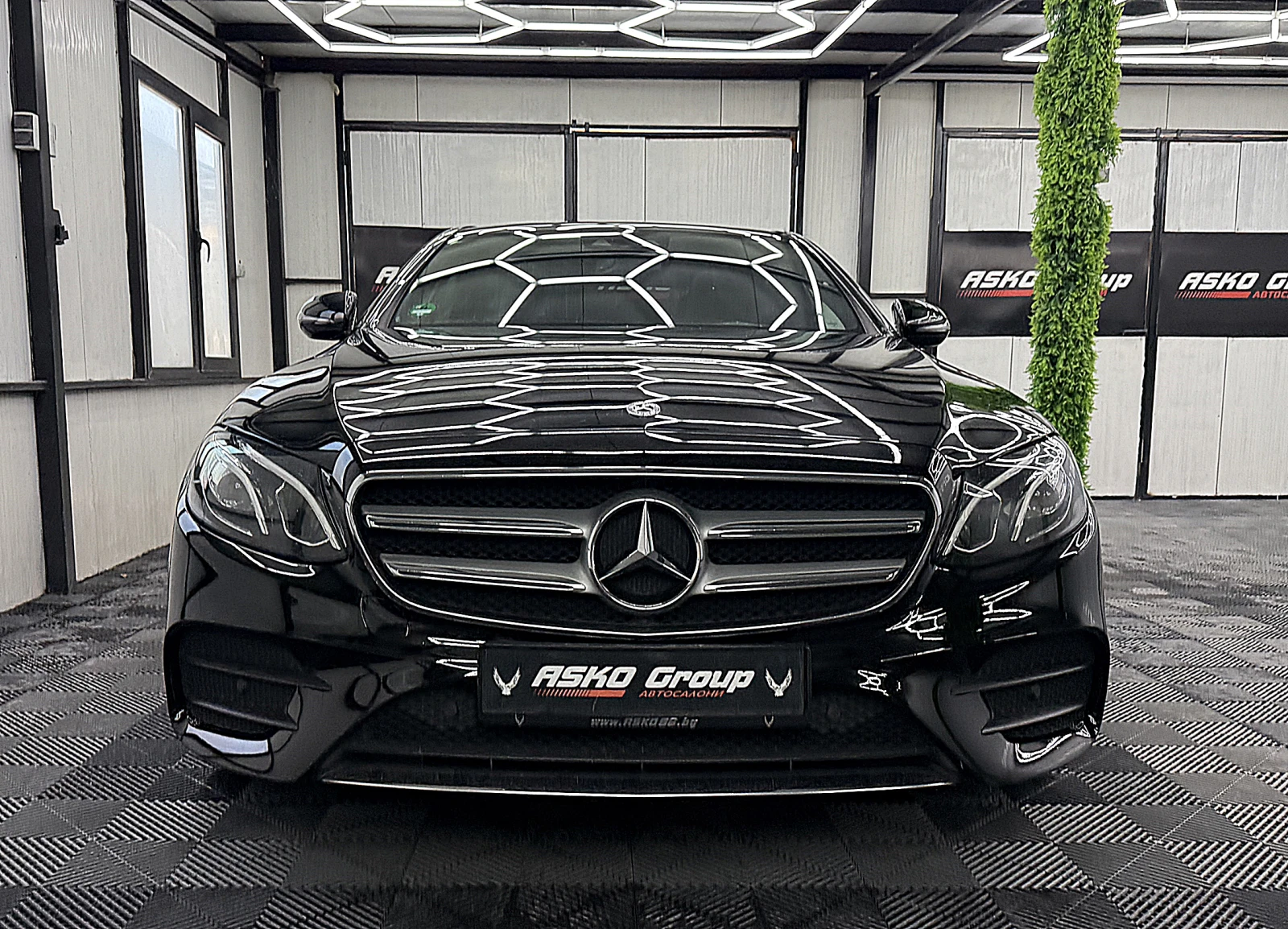 Mercedes-Benz E 400 4-Matic/PANORAMA/KeylessGo/ГЕРМАНИЯ ЛИЗИНГ, снимка 2 - Автомобили и джипове - 56071287