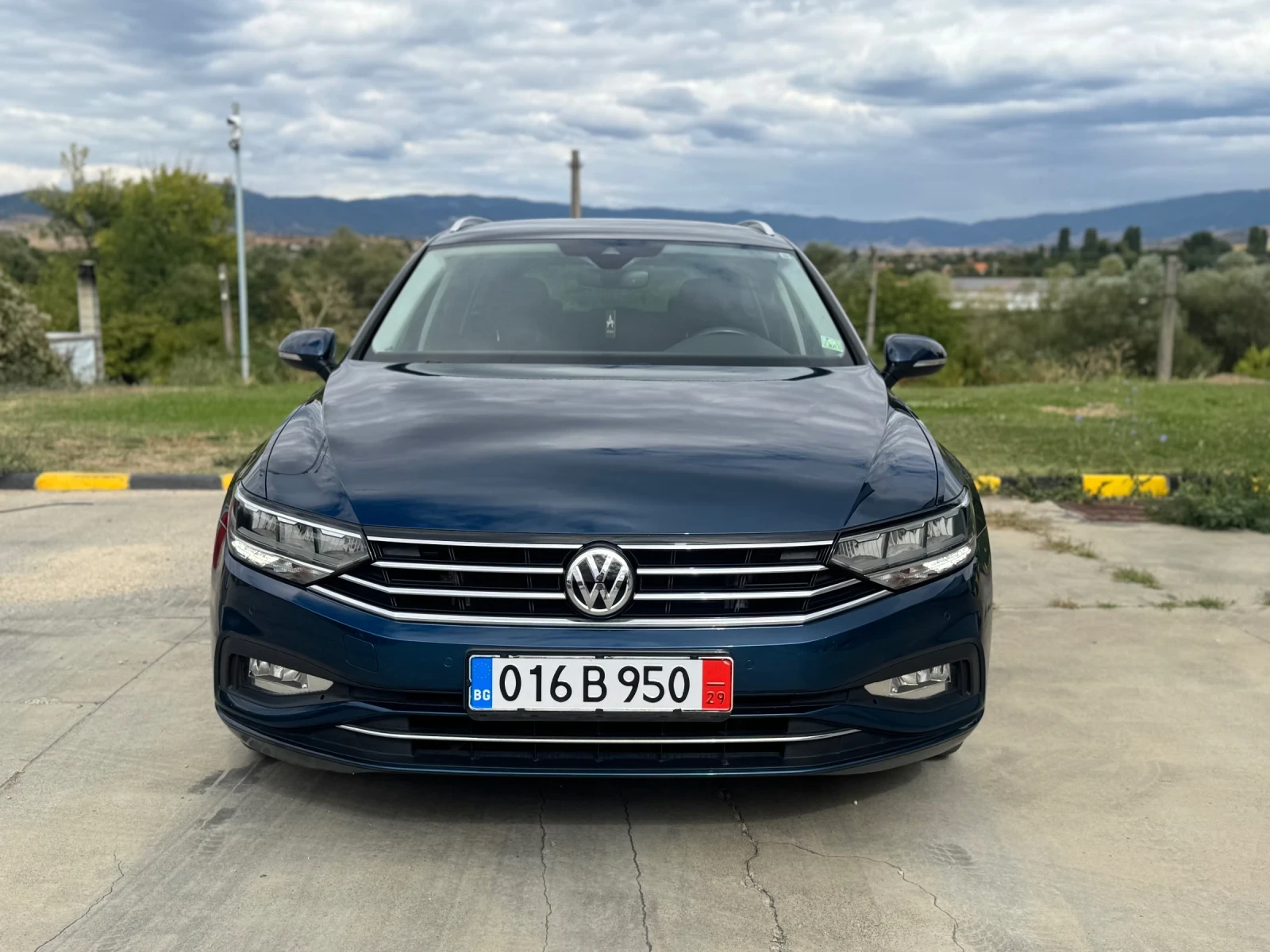 VW Passat 2.0TDI/AUTOMATIC/FULL LED/145000км/, снимка 2 - Автомобили и джипове - 56181728