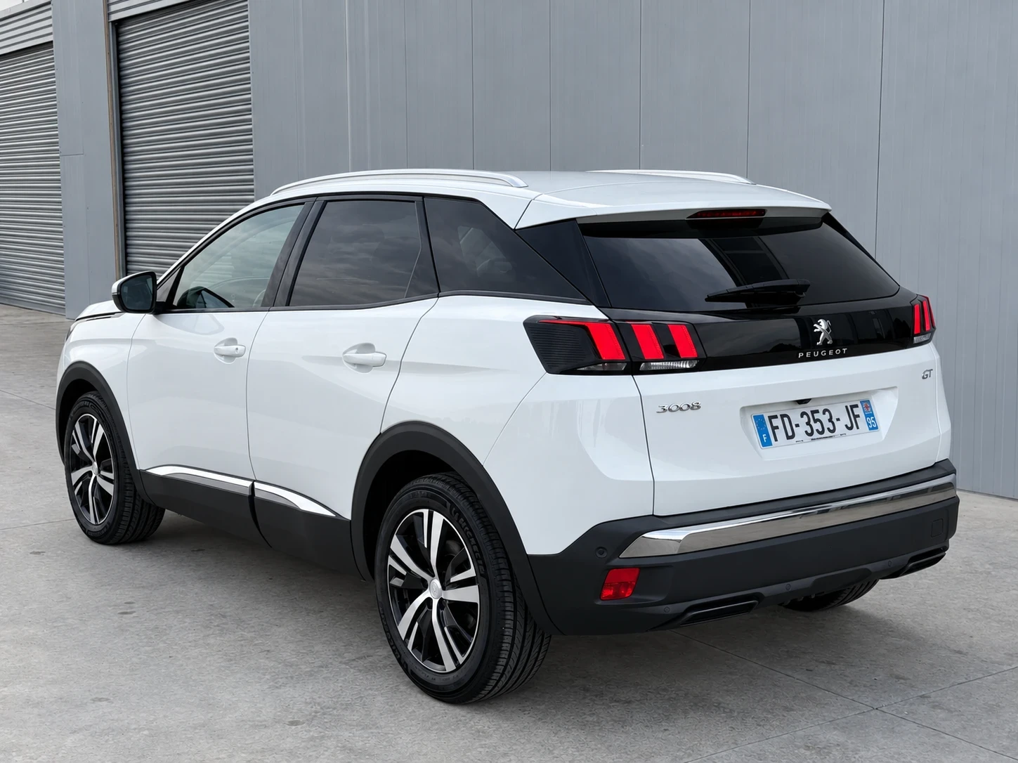 Peugeot 3008 1.5HDi EAT8 | Mobile.bg � ����������� 5