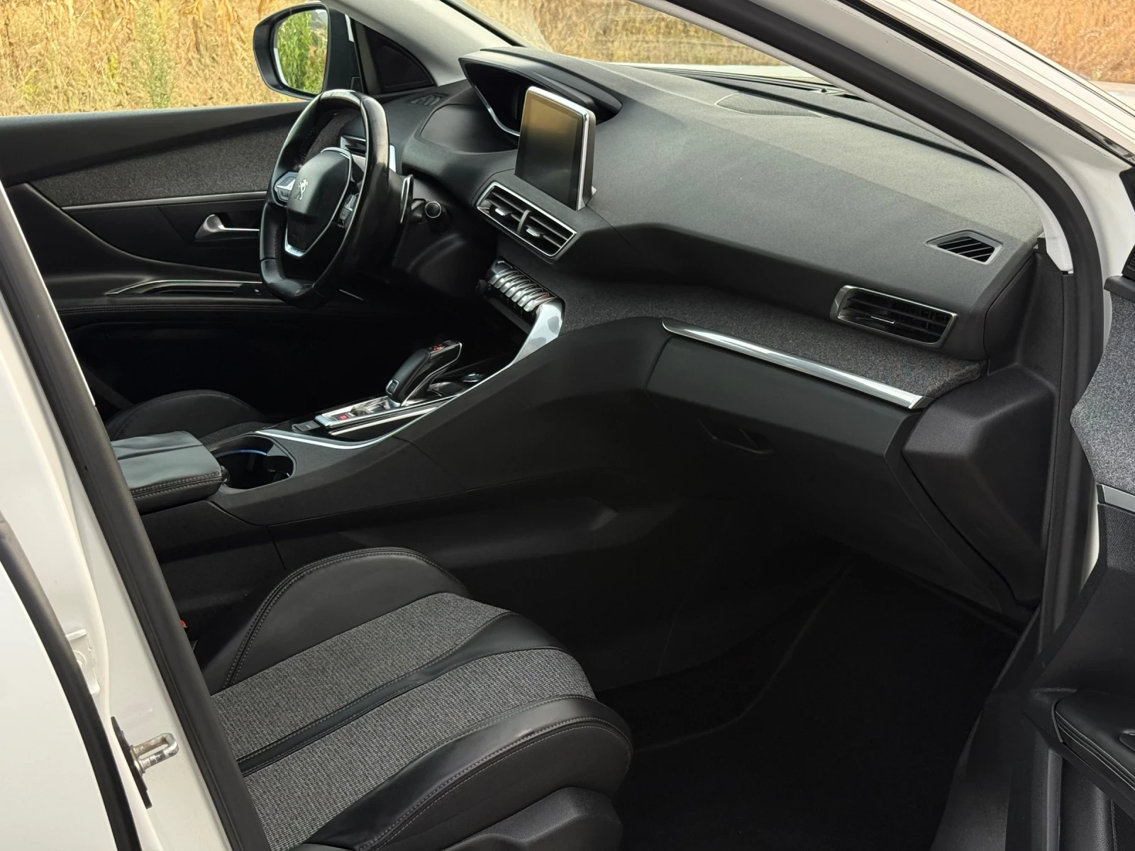Peugeot 3008 1.5HDi EAT8 | Mobile.bg � ����������� 11