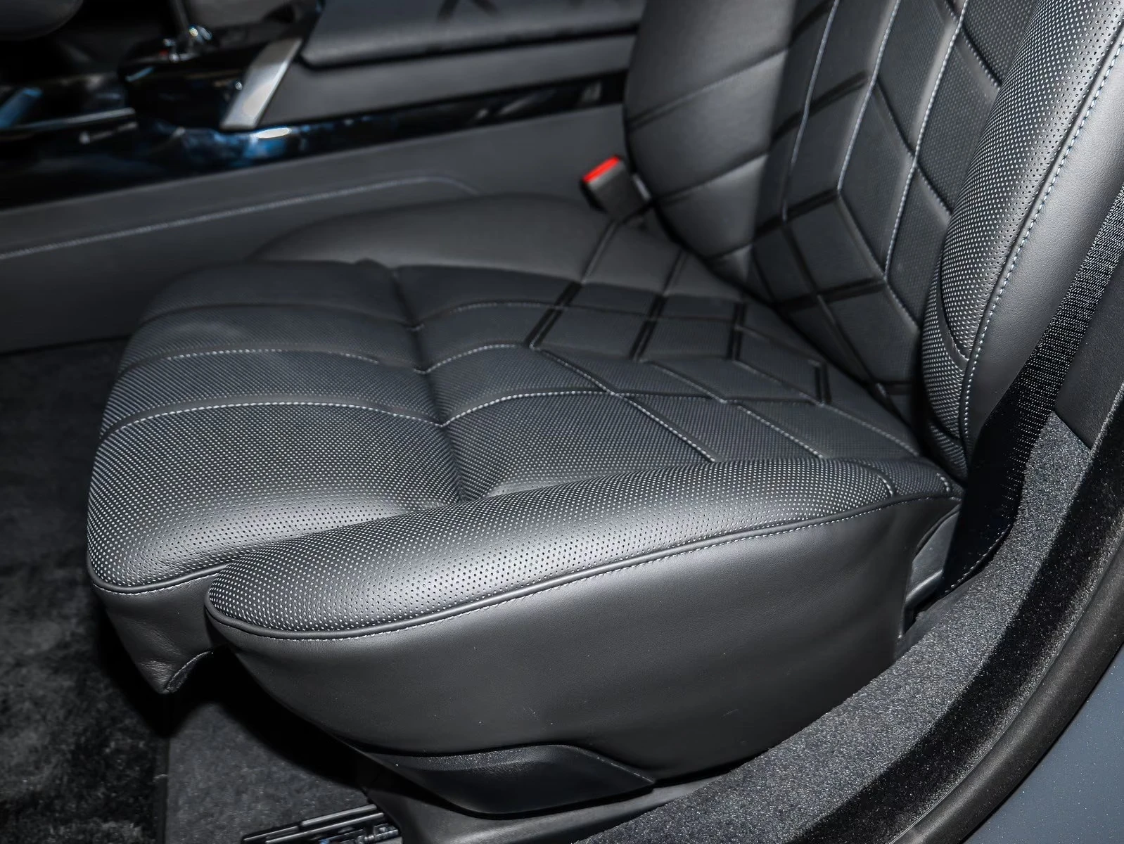BMW i7 M70x/FACE/FIRST ED/PREMIERE/GLOW/M PRO/B&W/TV/360/ | Mobile.bg � ����������� 15