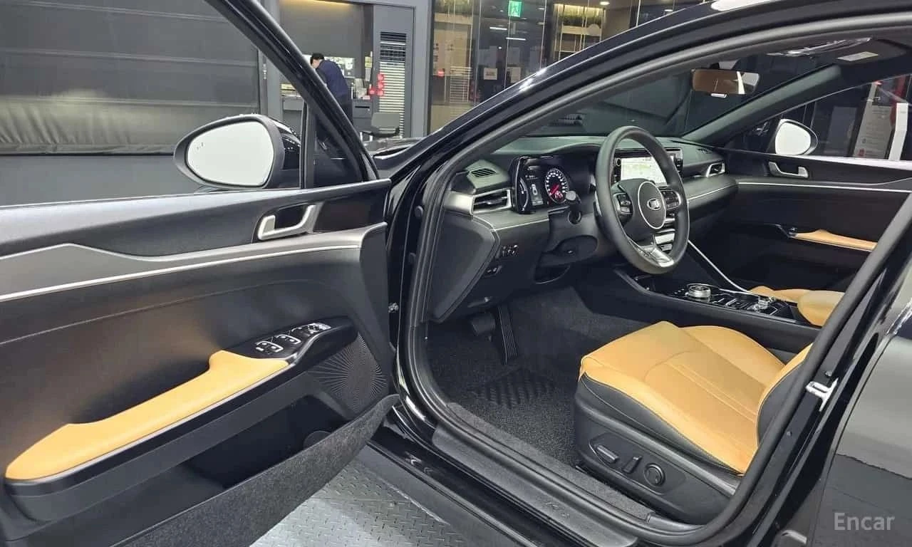 Kia K5, снимка 10 - Автомобили и джипове - 56724637