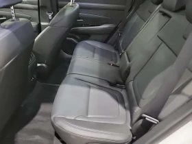 Hyundai Tucson Preferred/CARFAX/Подгрев/4х4/Кожа/Следене на ленти, снимка 12