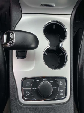 Jeep Grand cherokee * 4WD 4dr Overland * CARFAX * ЦЕНА ДО БГ, снимка 16