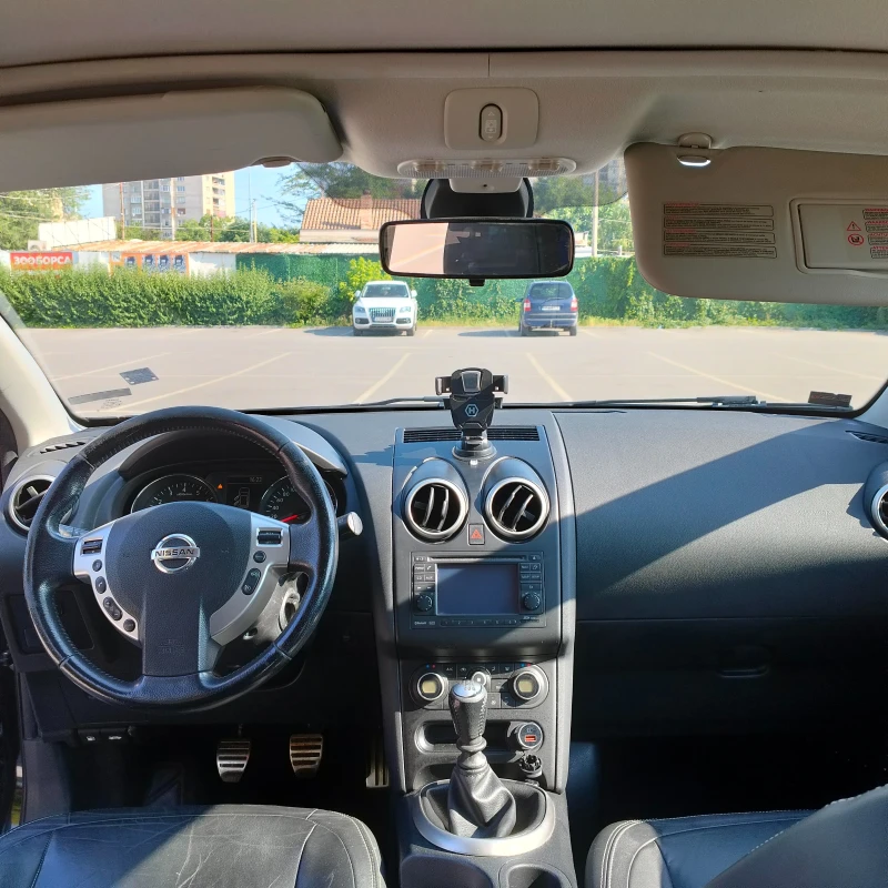 Nissan Qashqai, снимка 11 - Автомобили и джипове - 52436653