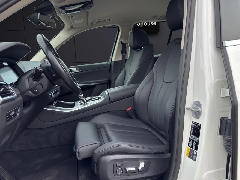 BMW X5 * xDrive* 45e* AIR* KEYLESS* HUD* LASER* 360* , снимка 9 - Автомобили и джипове - 51933223