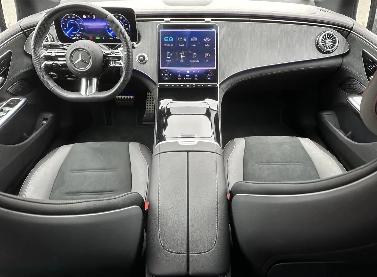 Mercedes-Benz EQE 300 AMG Line - изображение 9