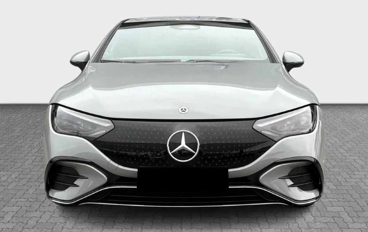 Mercedes-Benz EQE 300 AMG Line - изображение 2