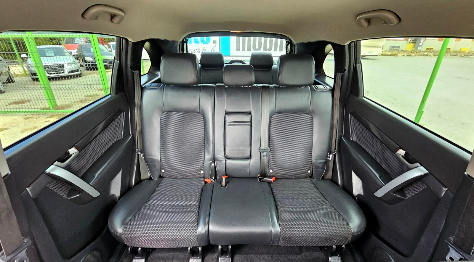 Chevrolet Captiva 2.4i/136к/FACE/NAVi/КОЖА/7 МЕСТА/180х. км - изображение 10
