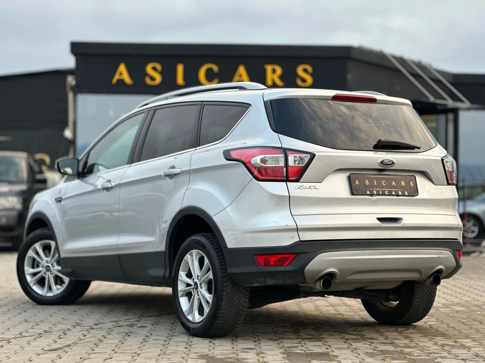 Ford Kuga / TITANIUM / ECOBLUE / EURO 6 / - изображение 3