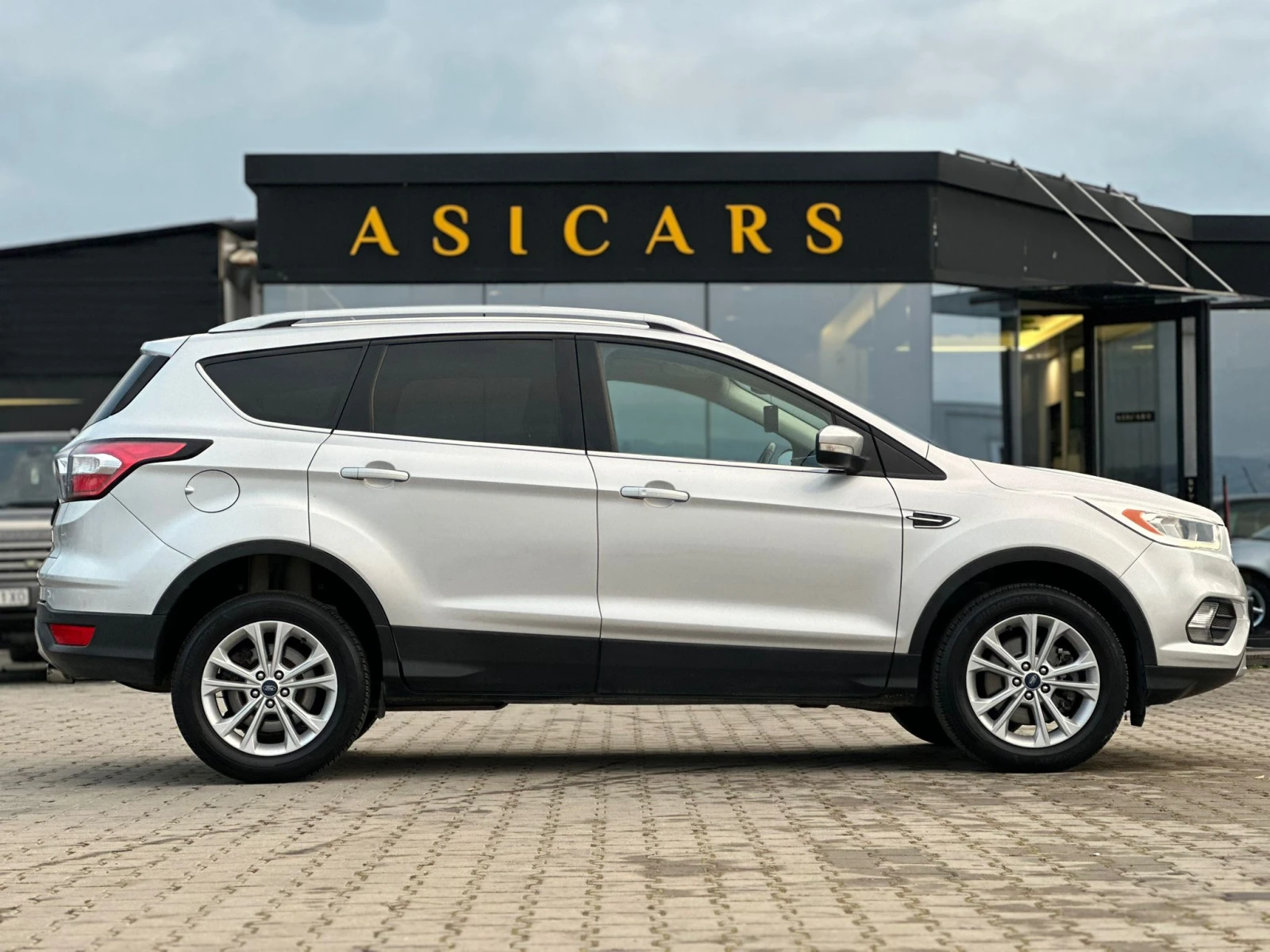 Ford Kuga / TITANIUM / ECOBLUE / EURO 6 / - изображение 6