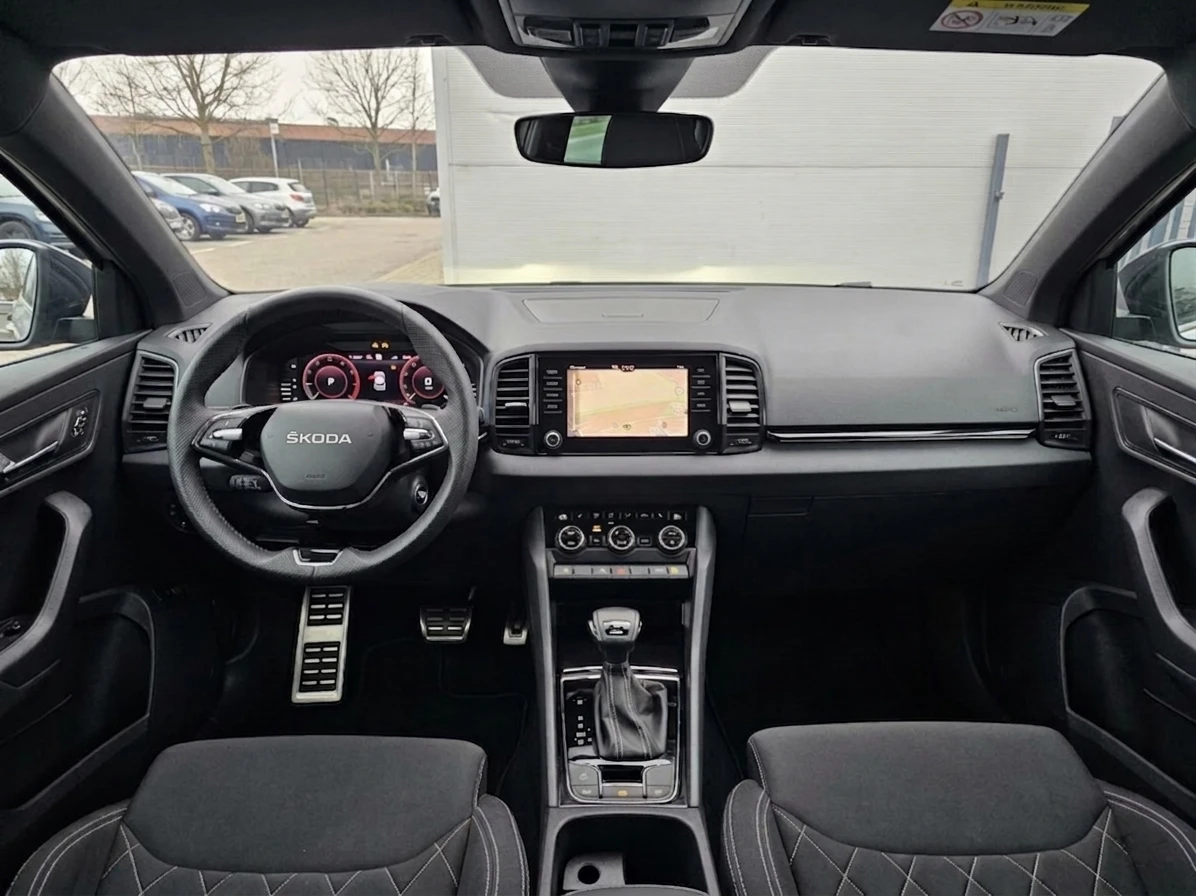 Skoda Karoq 2.0 Sportline 4x4, снимка 6 - Автомобили и джипове - 54147760