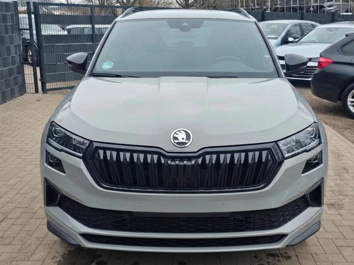 Skoda Karoq 2.0 Sportline 4x4, снимка 2 - Автомобили и джипове - 54147760