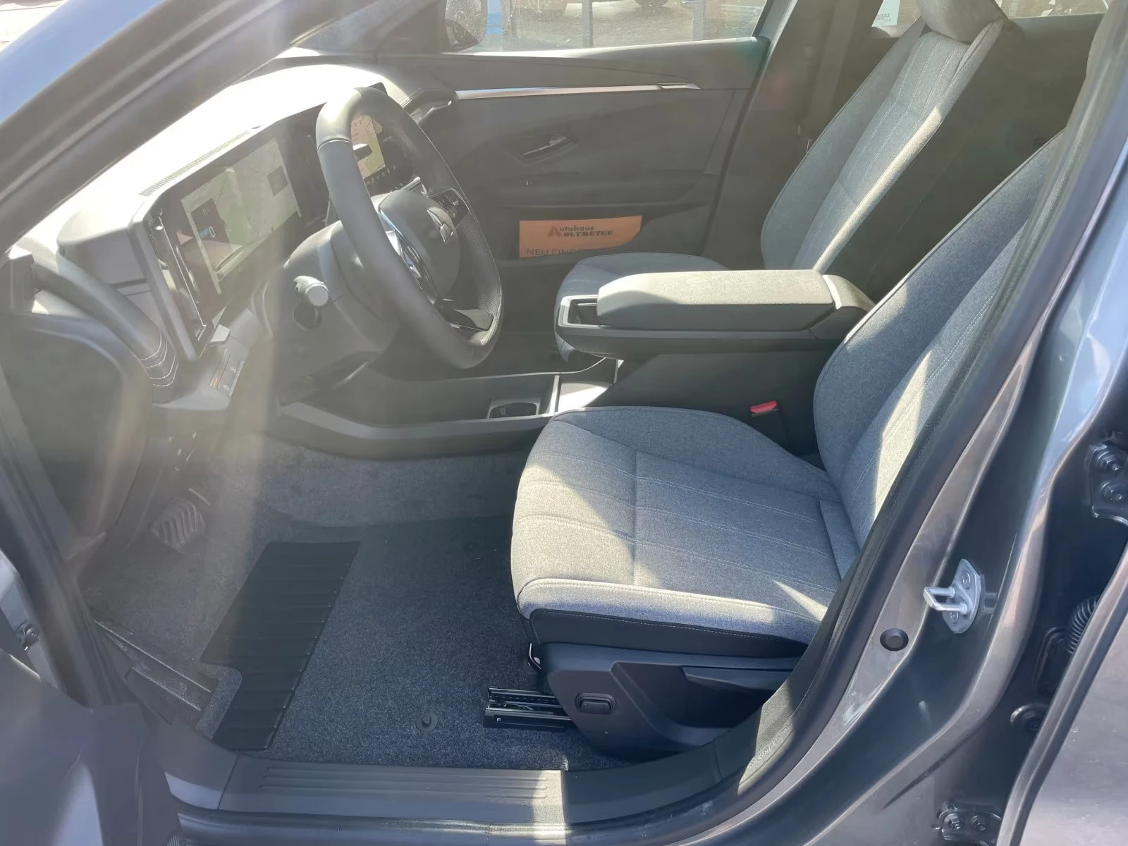Mitsubishi Eclipse Cross НОВ!DIAMANT/218HP/PLUS/CAM/H.PUMP/KLESS/CPLAY/419q, снимка 6 - Автомобили и джипове - 54944652