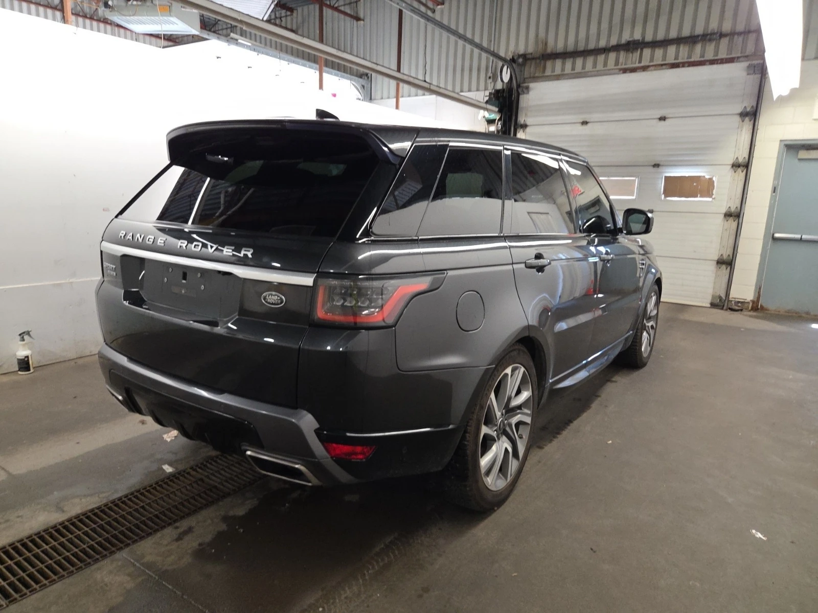 Land Rover Range Rover Sport HSE TD6 * * CARFAX * * АВТО КРЕДИТ * * , снимка 4 - Автомобили и джипове - 55153434