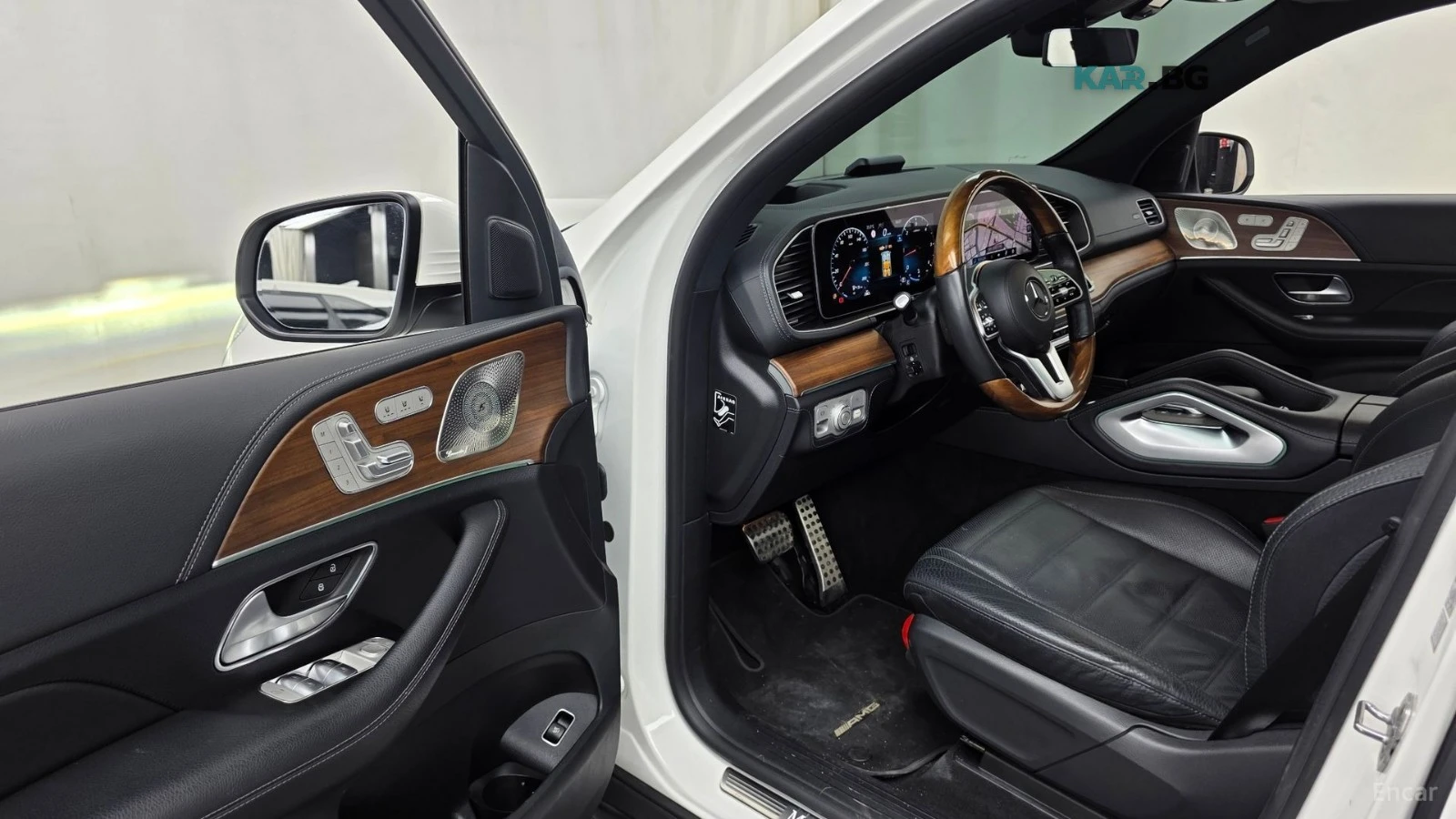 Mercedes-Benz GLS 400 d* 4MATIC* AMG-LINE* DISTRONIC* 360* ОБДУХ* МАСАЖИ, снимка 8 - Автомобили и джипове - 55787542