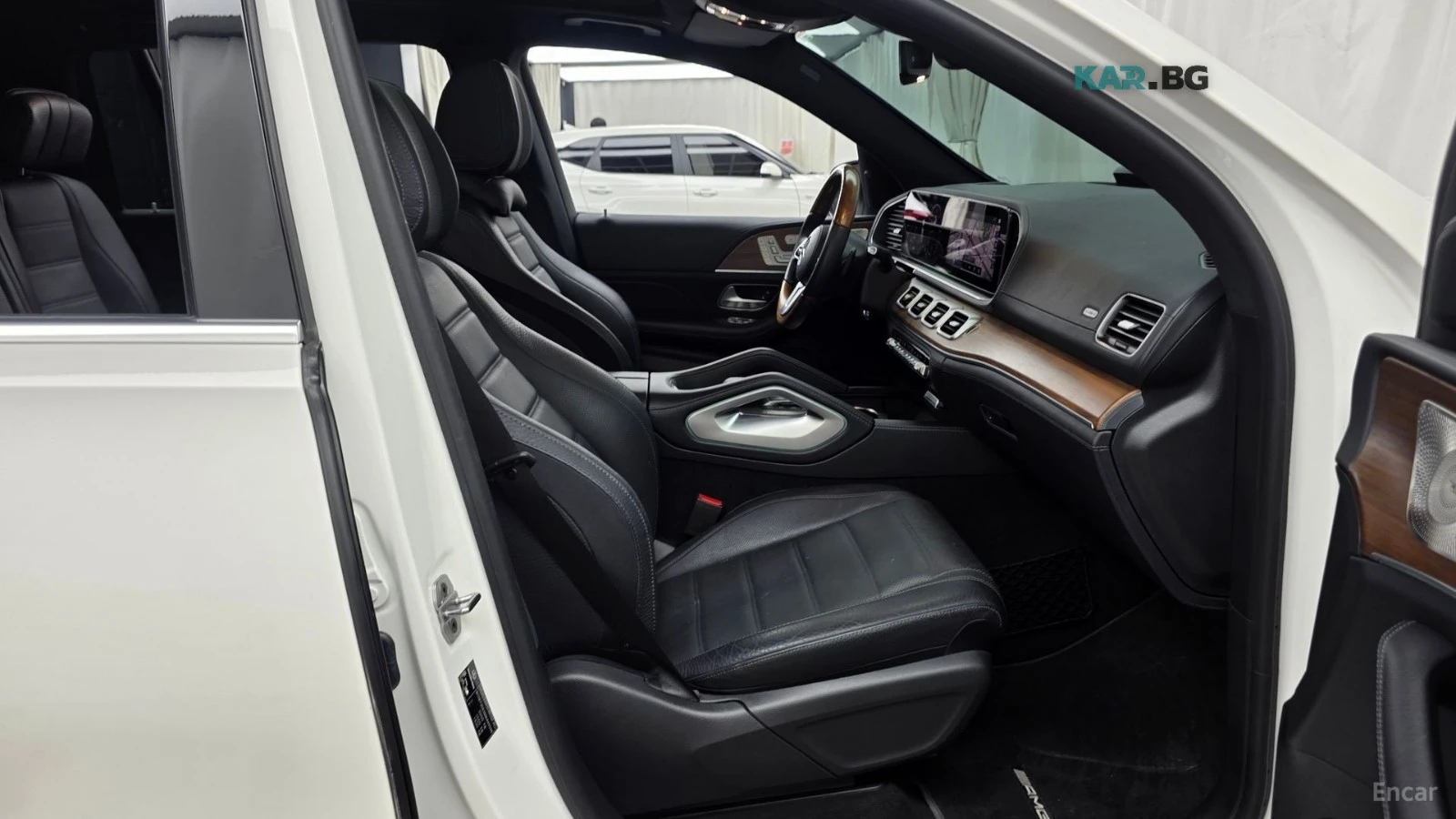 Mercedes-Benz GLS 400 d* 4MATIC* AMG-LINE* DISTRONIC* 360* ОБДУХ* МАСАЖИ, снимка 9 - Автомобили и джипове - 55787542