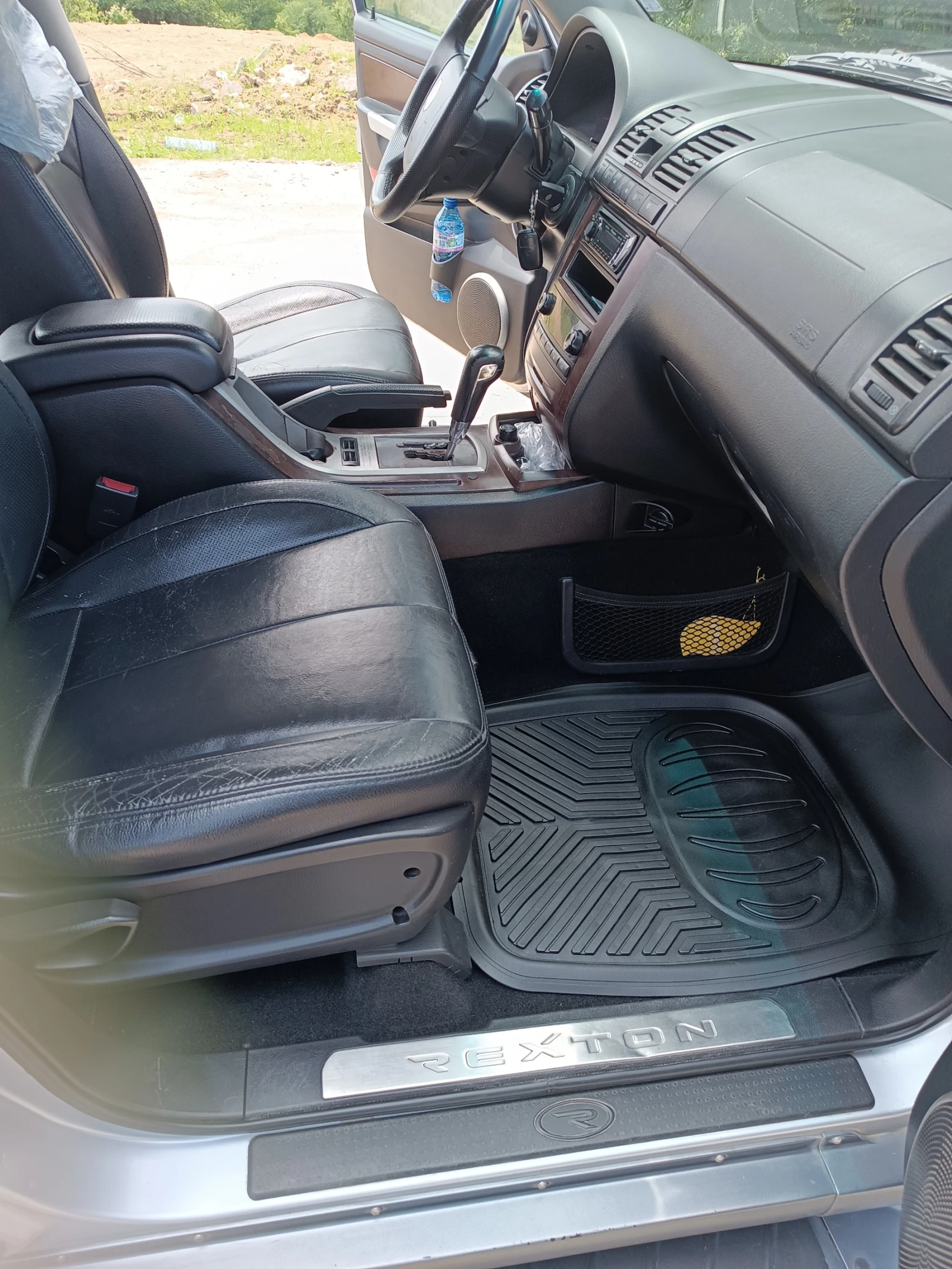 SsangYong Rexton, снимка 14 - Автомобили и джипове - 55959831