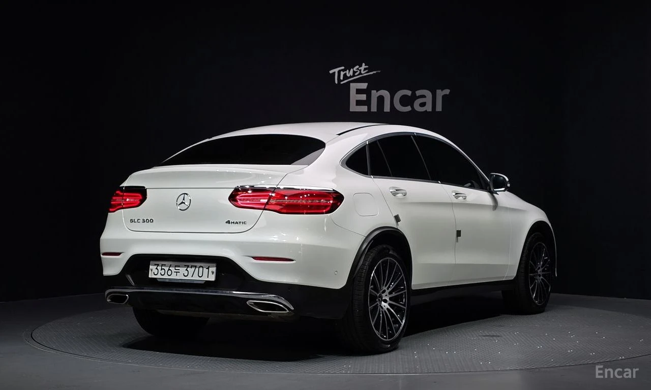 Mercedes-Benz GLC 300 AMG* LINE* BURMESTER* ХЕДЪП* 360КАМЕРА* , снимка 2 - Автомобили и джипове - 55973332