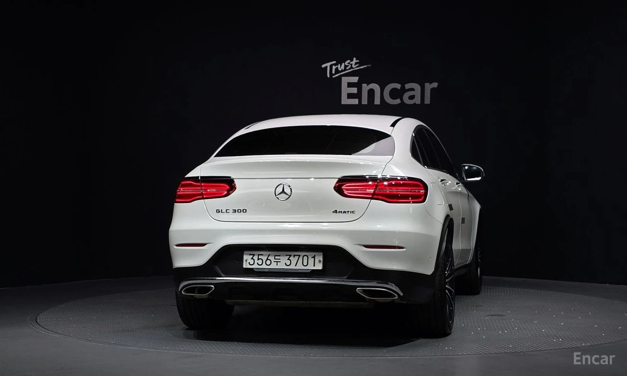 Mercedes-Benz GLC 300 AMG* LINE* BURMESTER* ХЕДЪП* 360КАМЕРА* , снимка 4 - Автомобили и джипове - 55973332