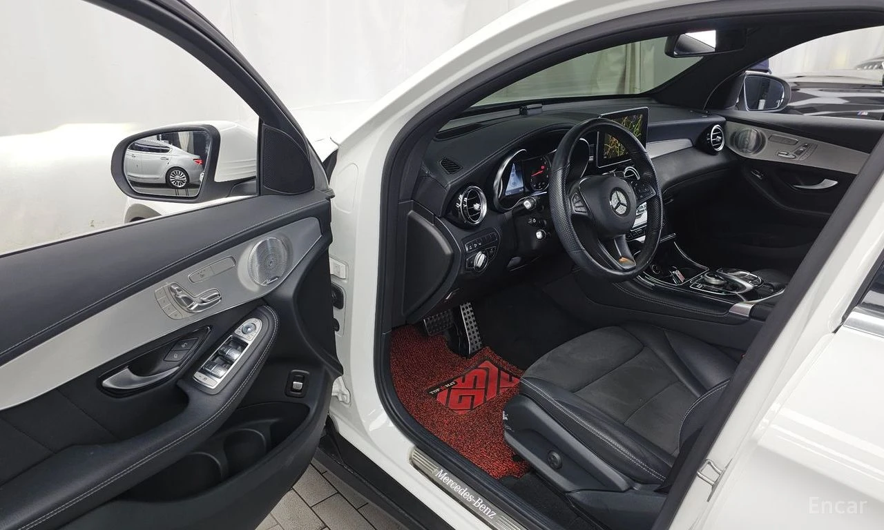 Mercedes-Benz GLC 300 AMG* LINE* BURMESTER* ХЕДЪП* 360КАМЕРА* , снимка 5 - Автомобили и джипове - 55973332