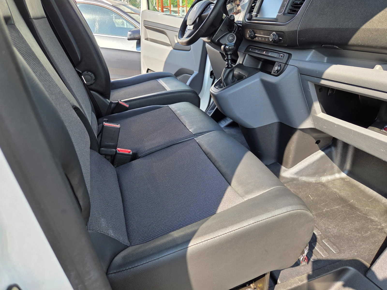Peugeot Expert 2.0HDI, снимка 10 - Бусове и автобуси - 55032769